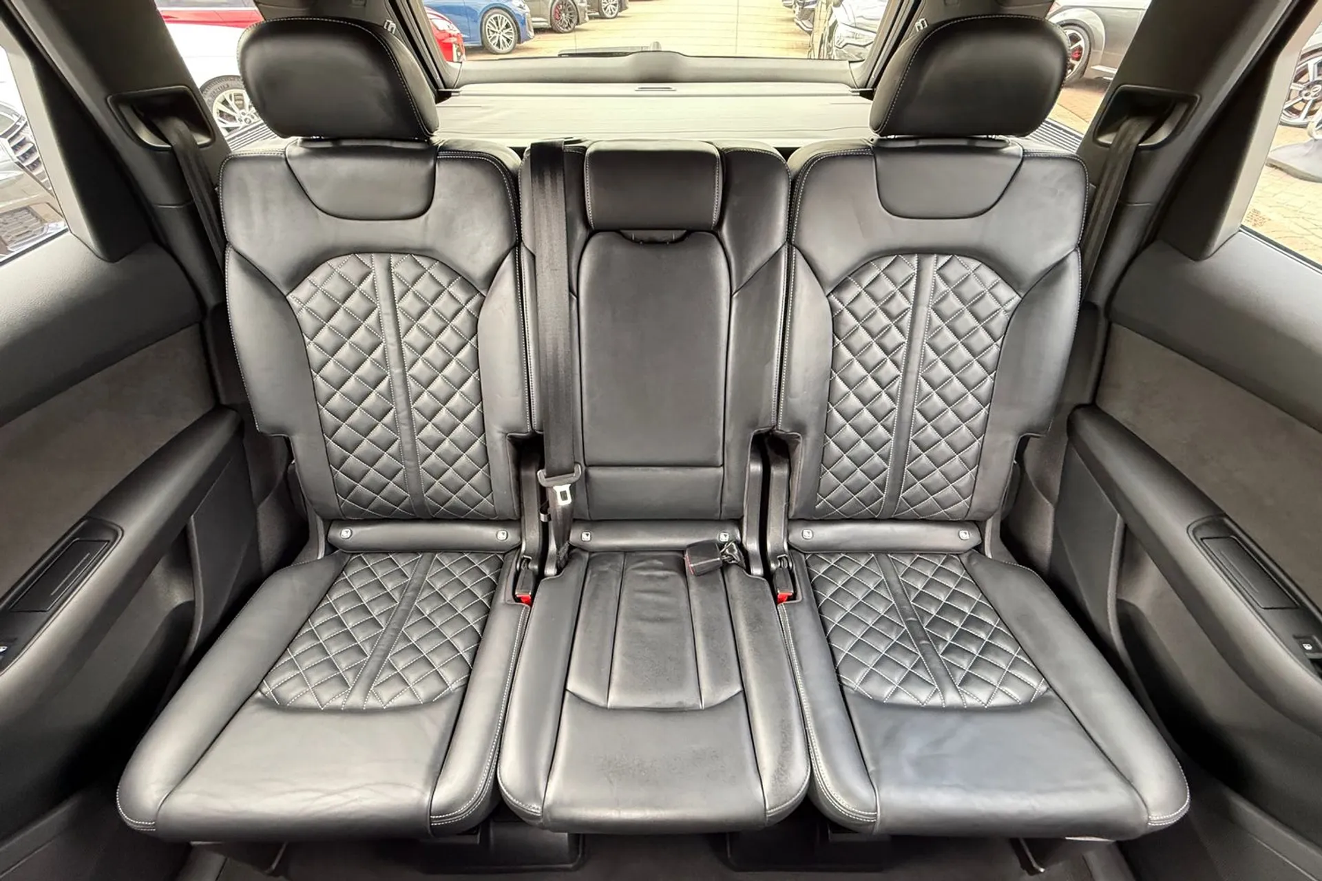 Audi Q7 thumbnail image number 7