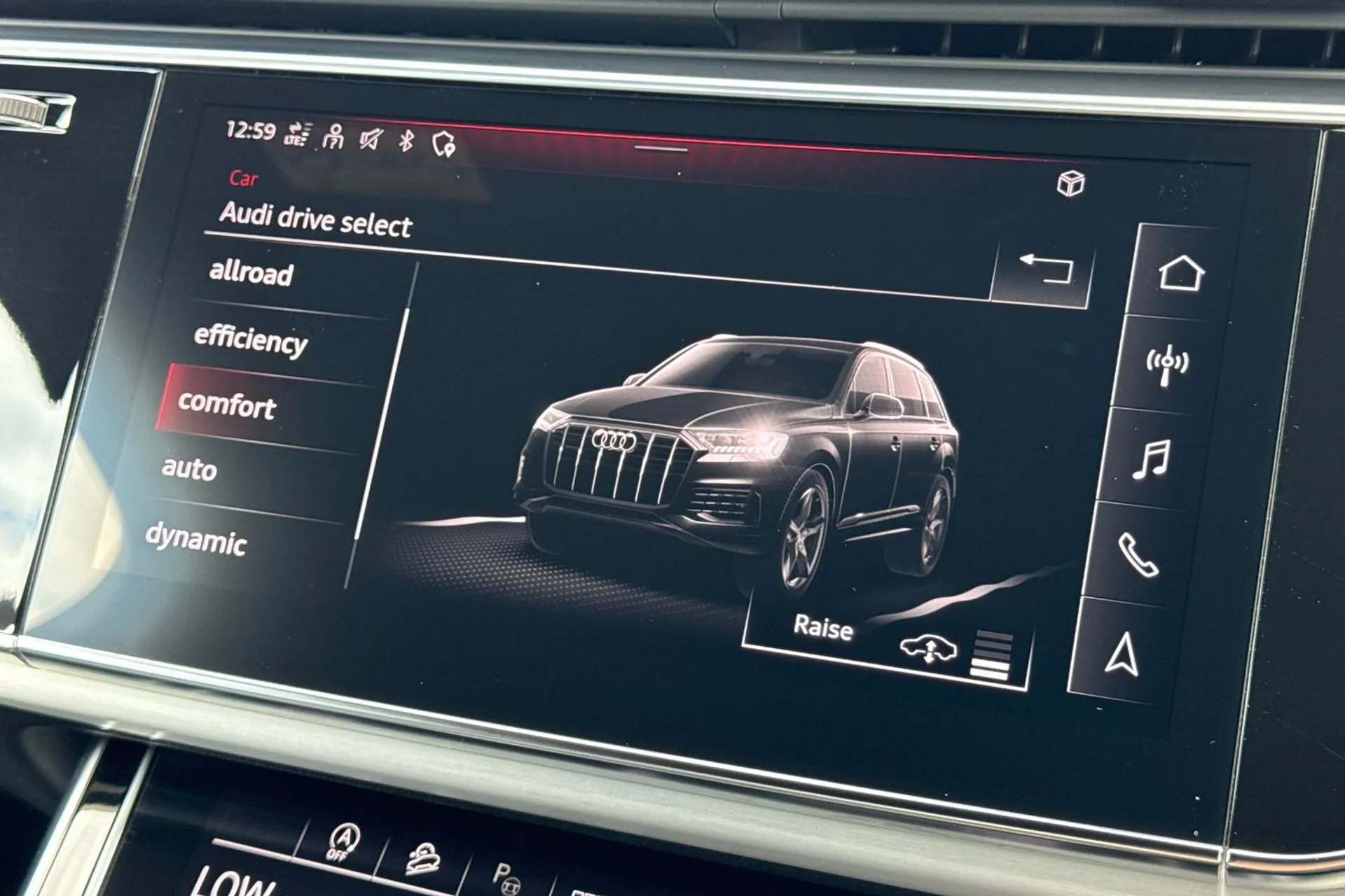 Audi Q7 thumbnail image number 12
