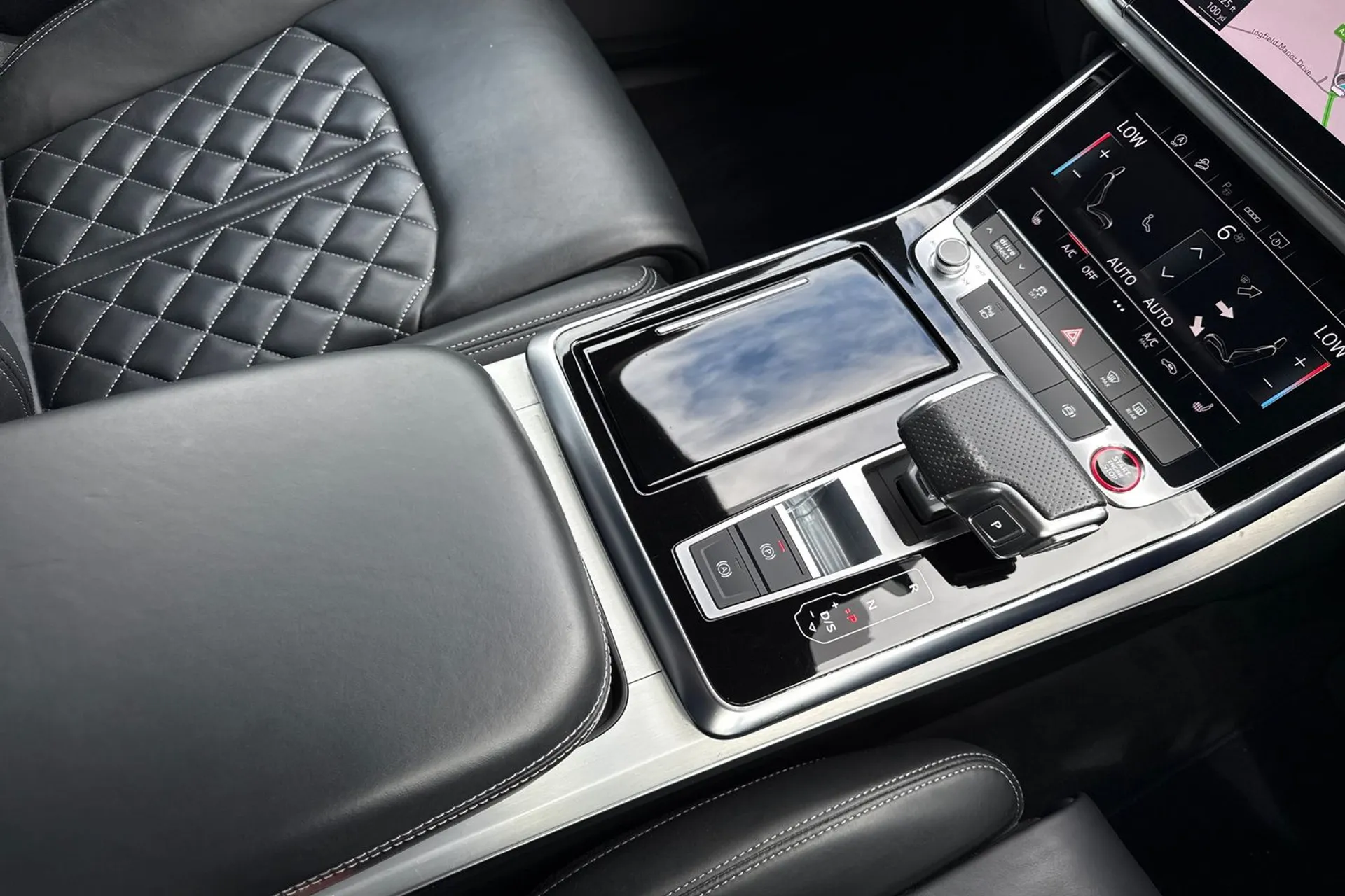 Audi Q7 thumbnail image number 38