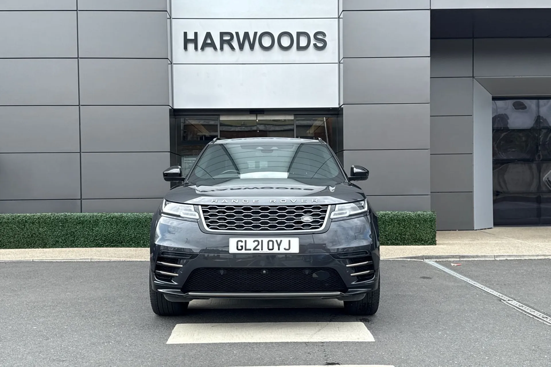 LAND ROVER RANGE ROVER VELAR thumbnail image number 16