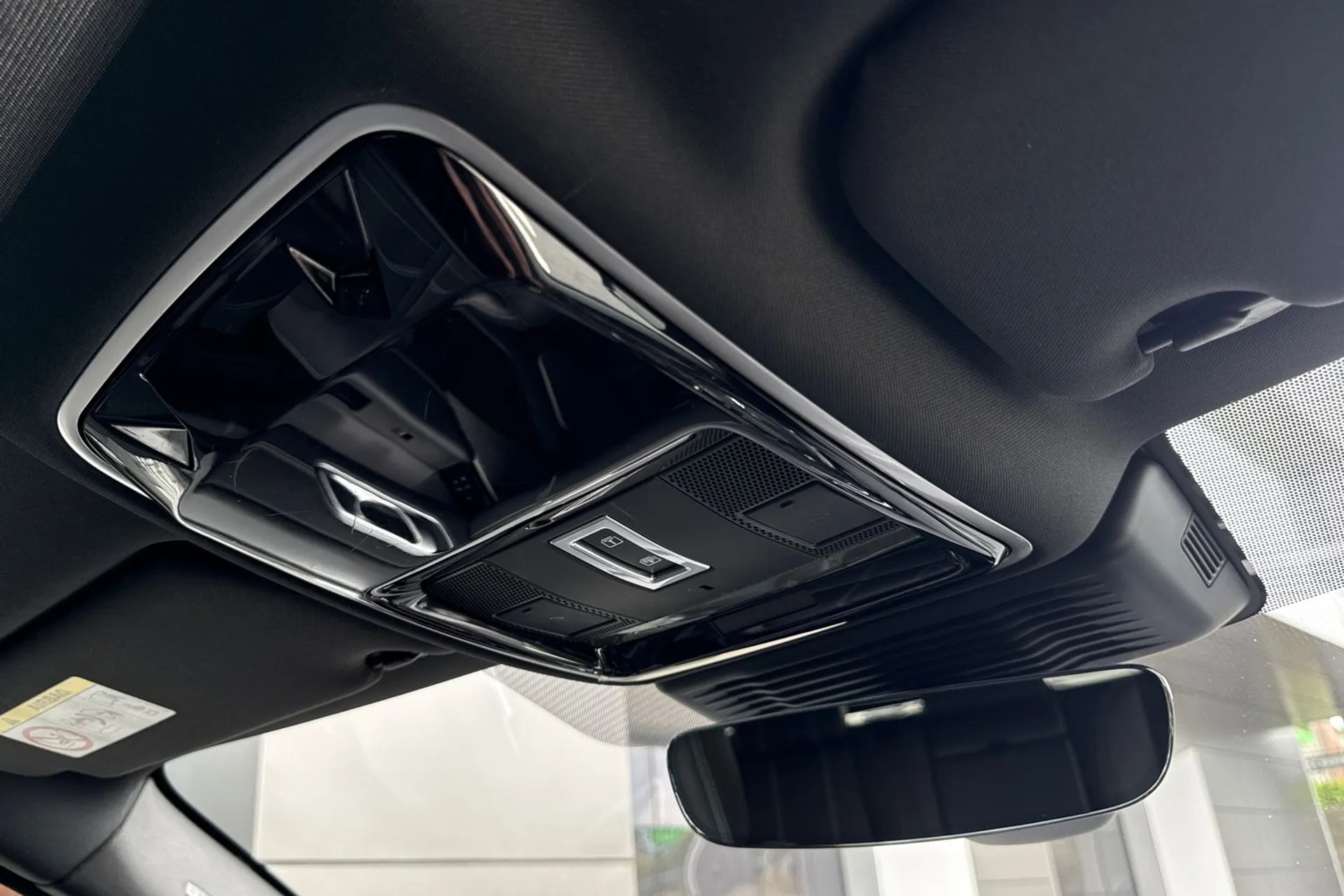 LAND ROVER RANGE ROVER VELAR thumbnail image number 62