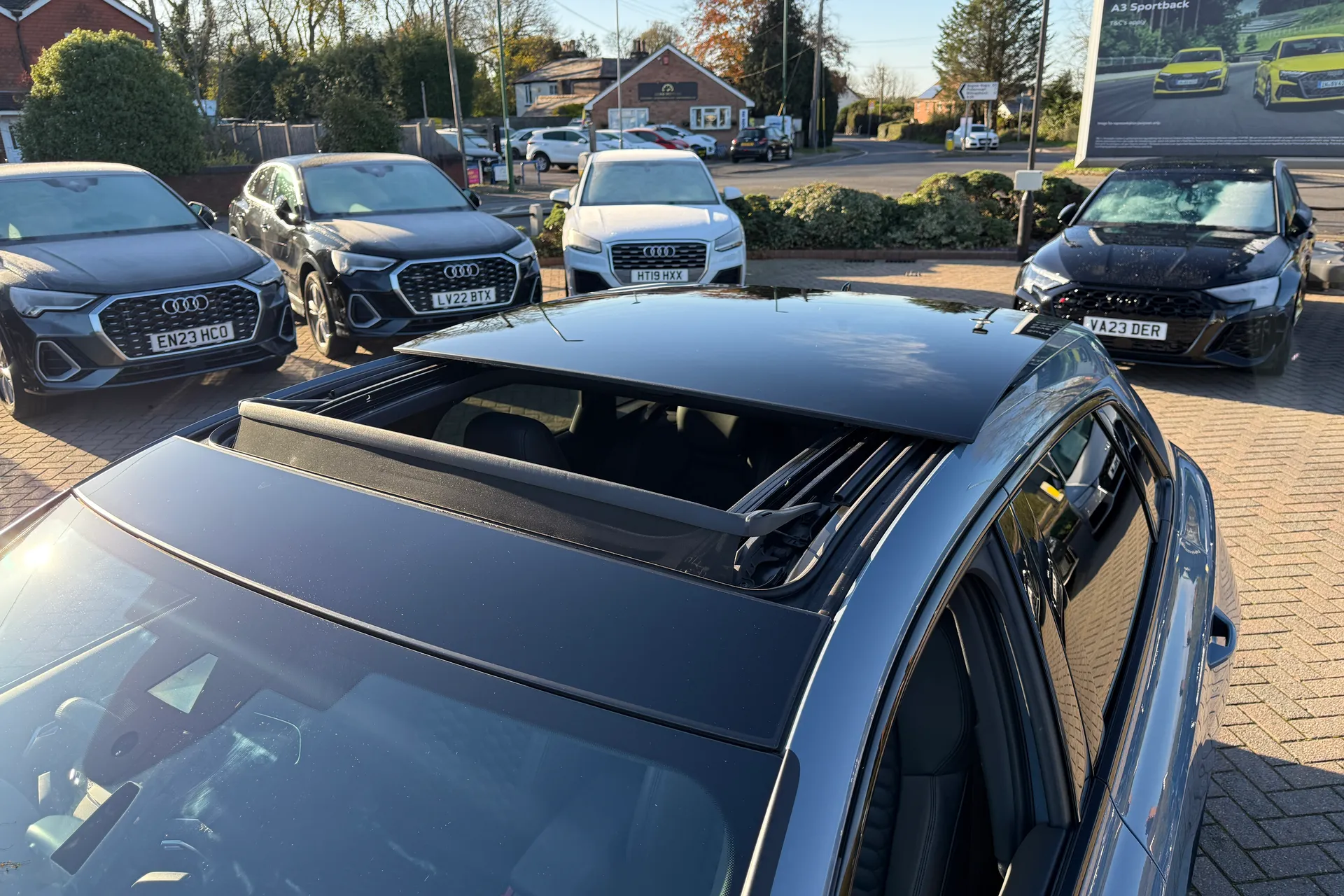 Audi RS3 thumbnail image number 9