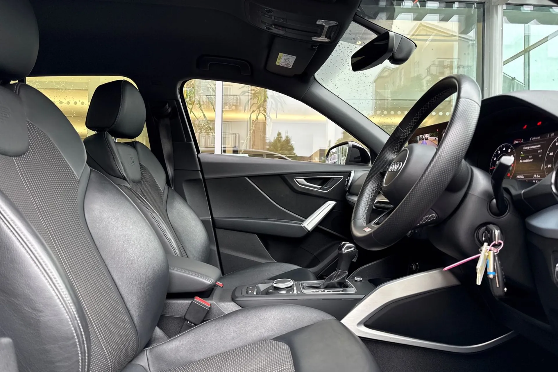 Audi Q2 thumbnail image number 24