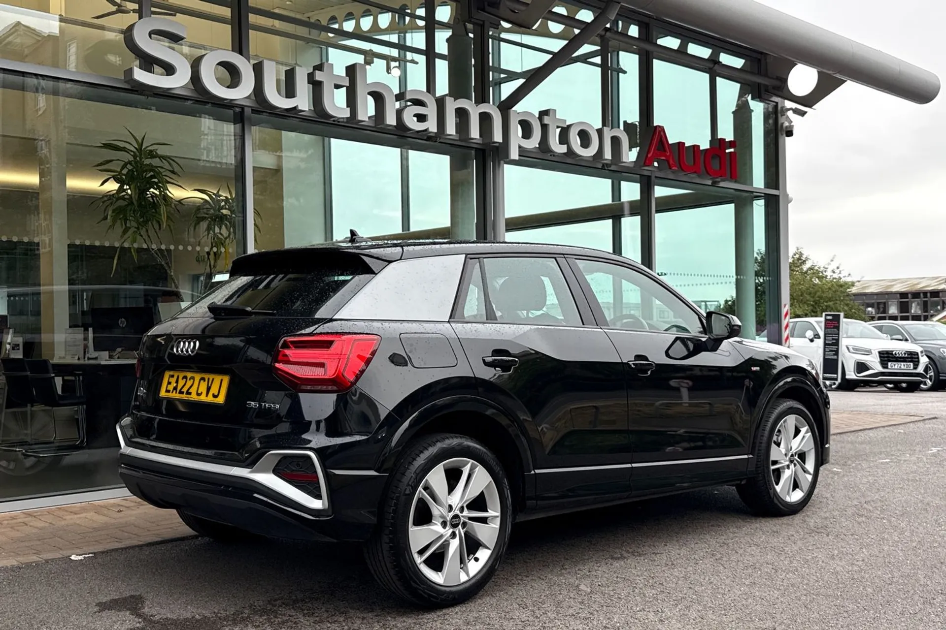 Audi Q2 thumbnail image number 6