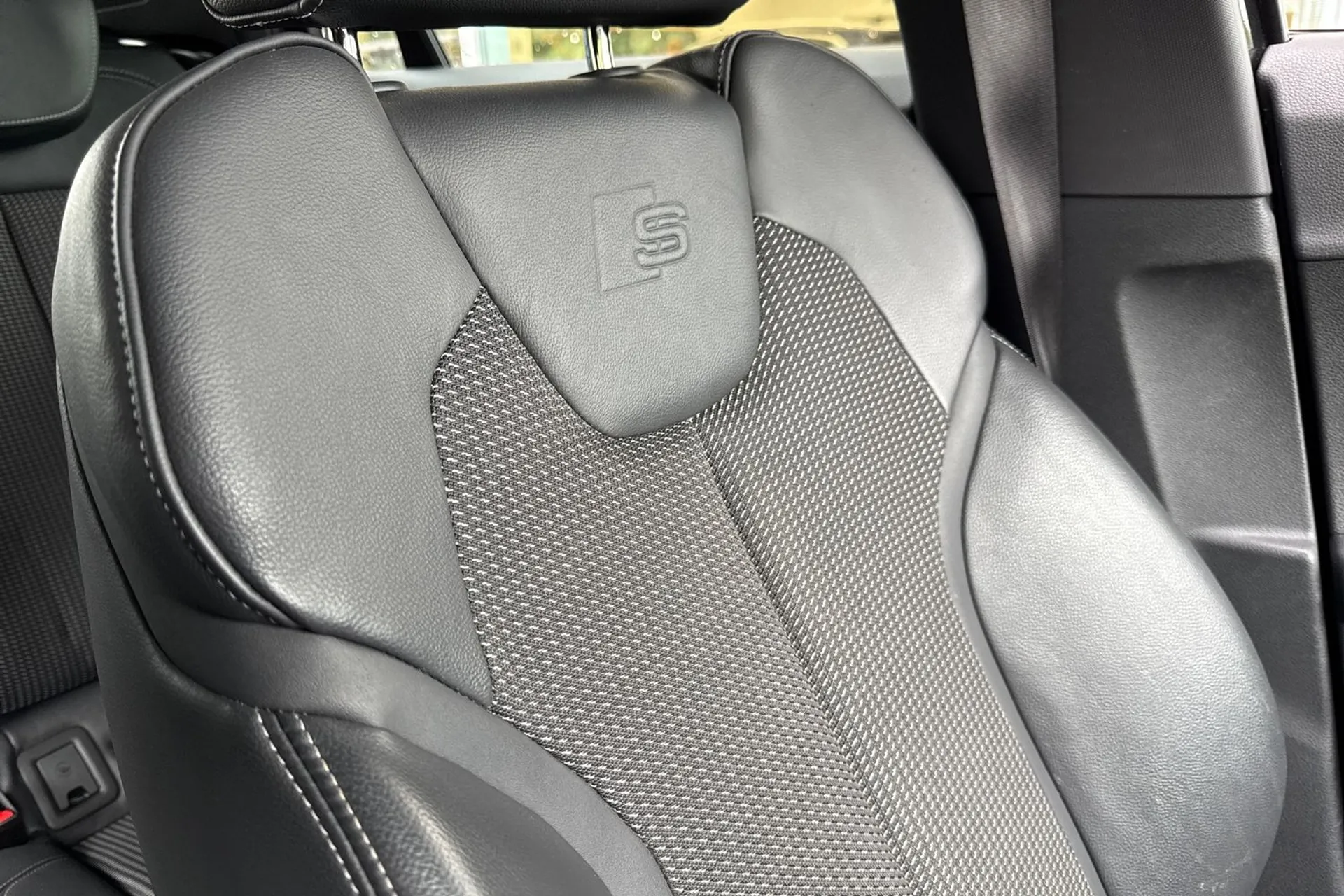 Audi Q2 thumbnail image number 45