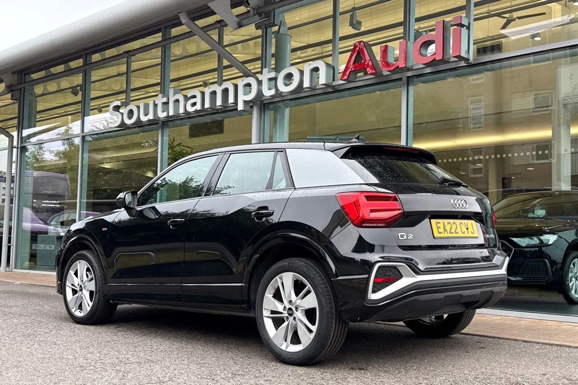 Audi Q2 thumbnail image number 8