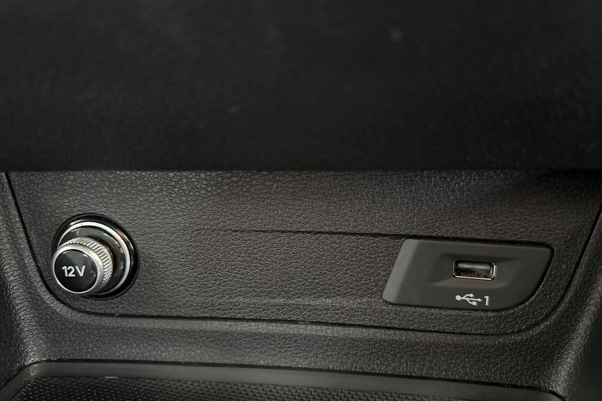 Audi Q2 thumbnail image number 44