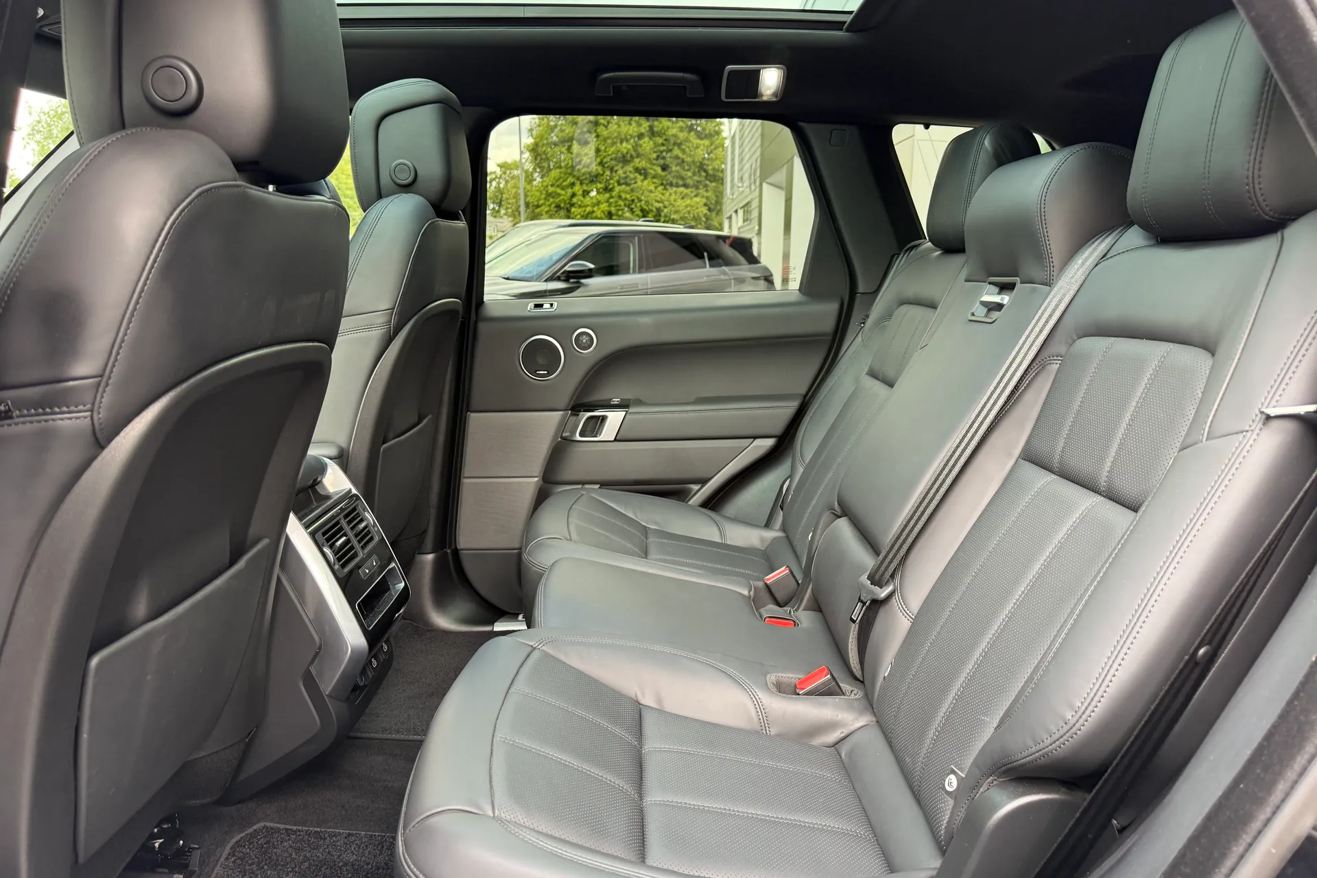 LAND ROVER RANGE ROVER SPORT thumbnail image number 52