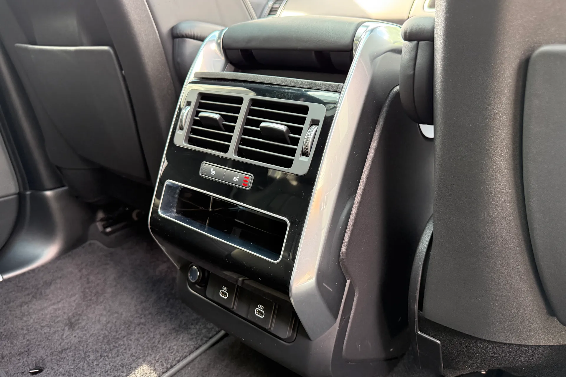 LAND ROVER RANGE ROVER SPORT thumbnail image number 36