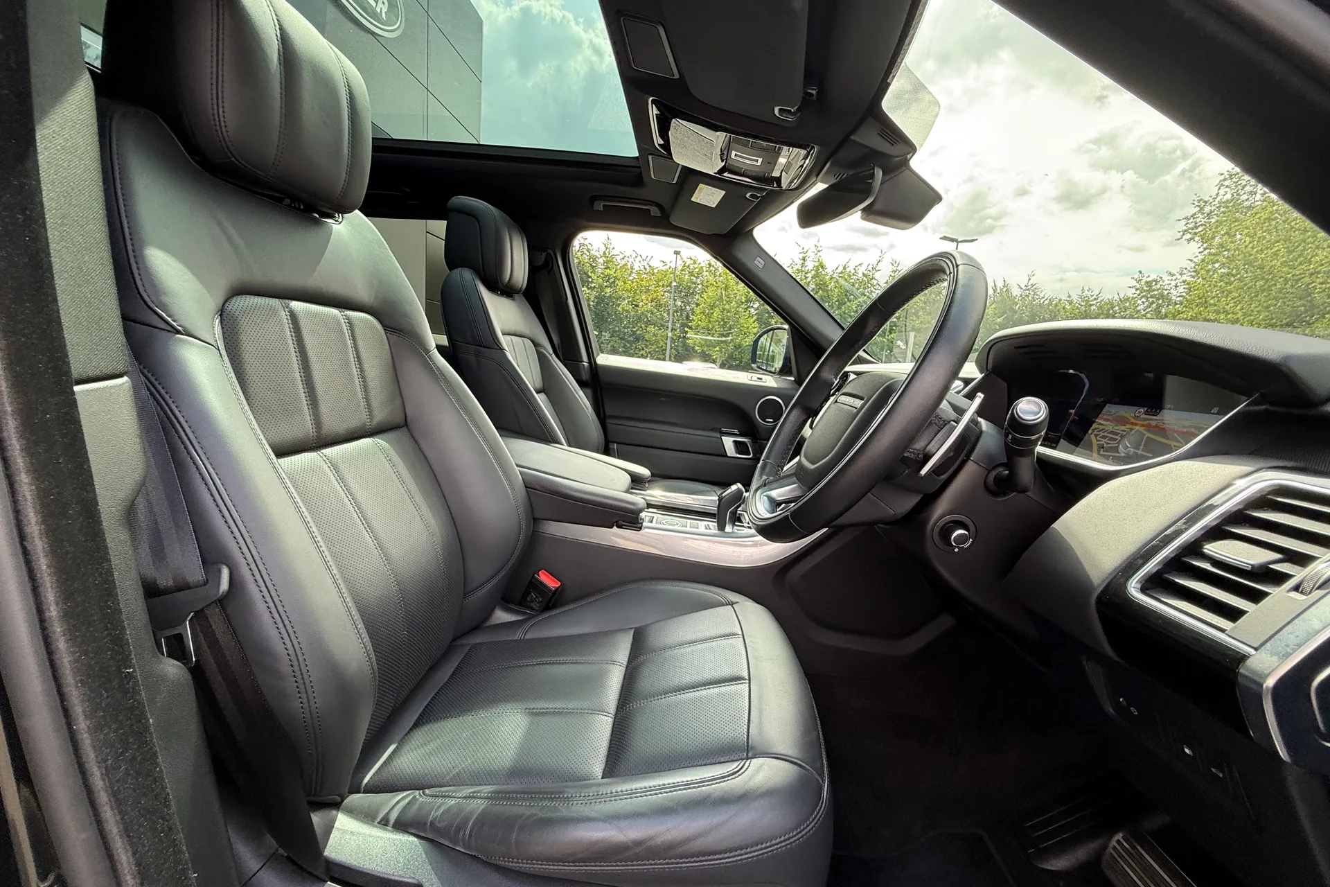 LAND ROVER RANGE ROVER SPORT thumbnail image number 9
