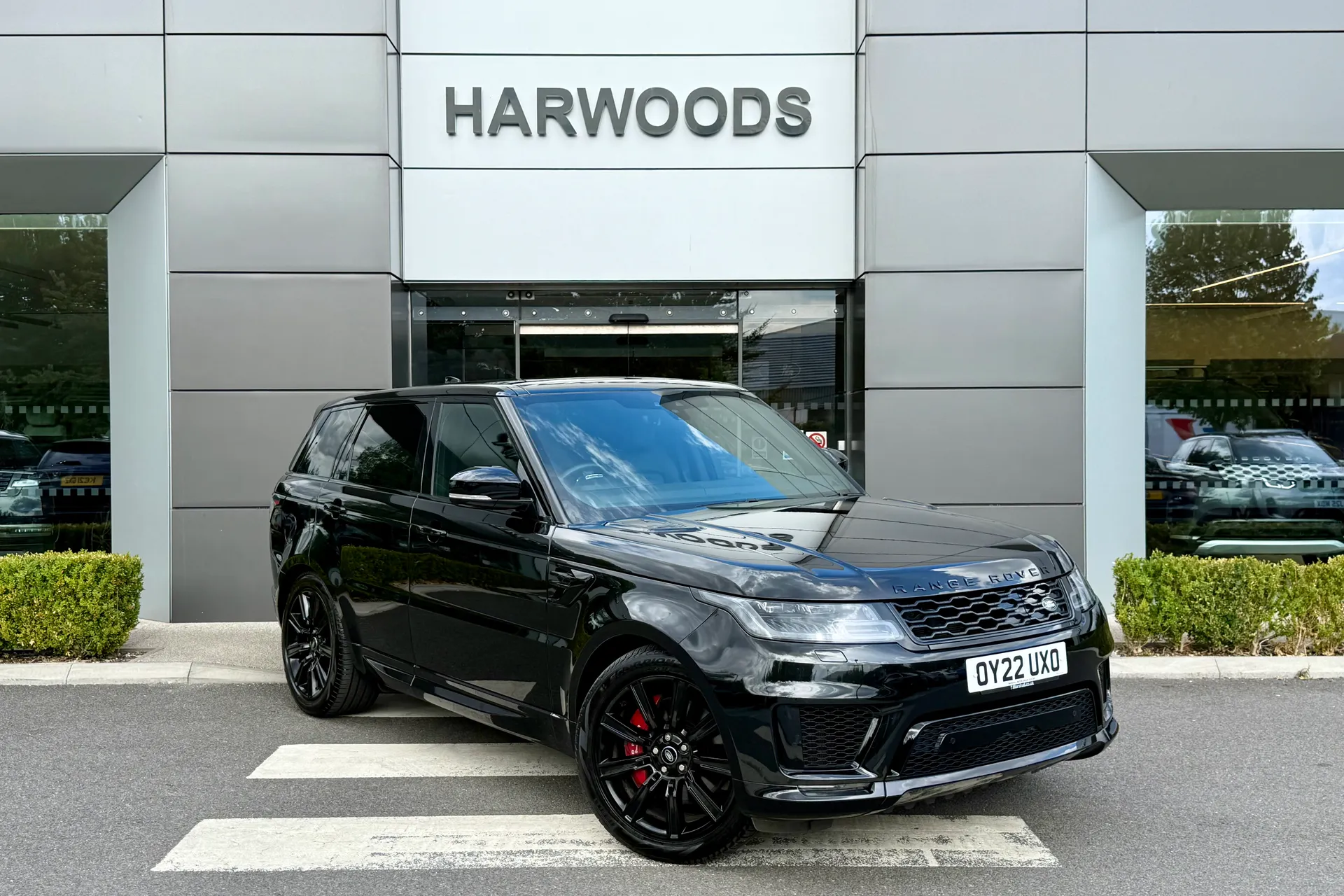 LAND ROVER RANGE ROVER SPORT focused image