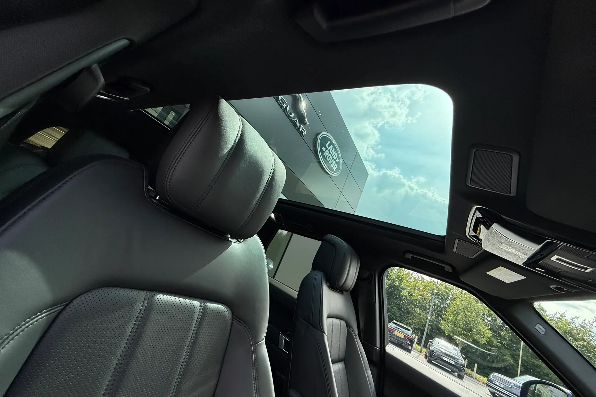 LAND ROVER RANGE ROVER SPORT thumbnail image number 37