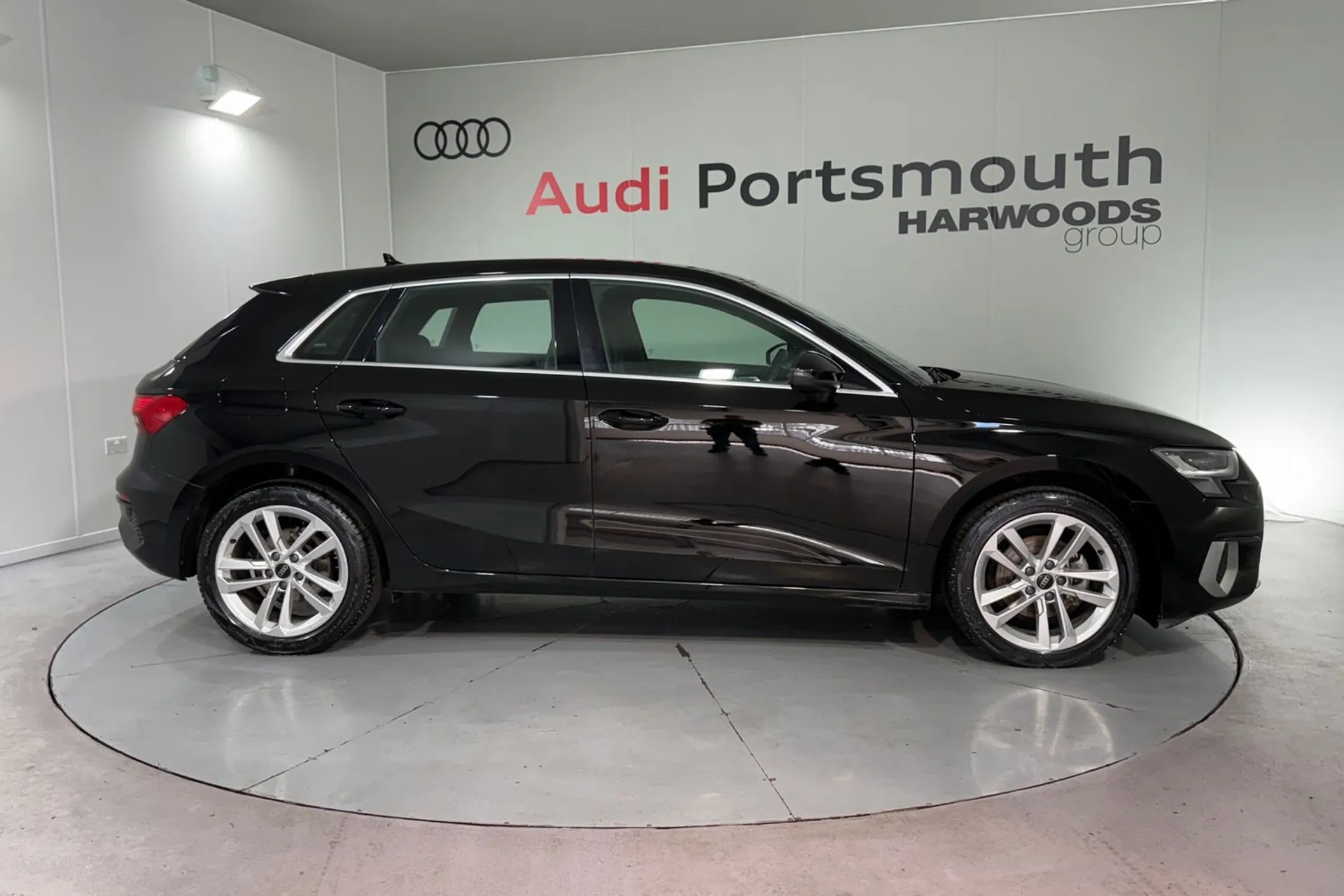 Audi A3 thumbnail image number 2