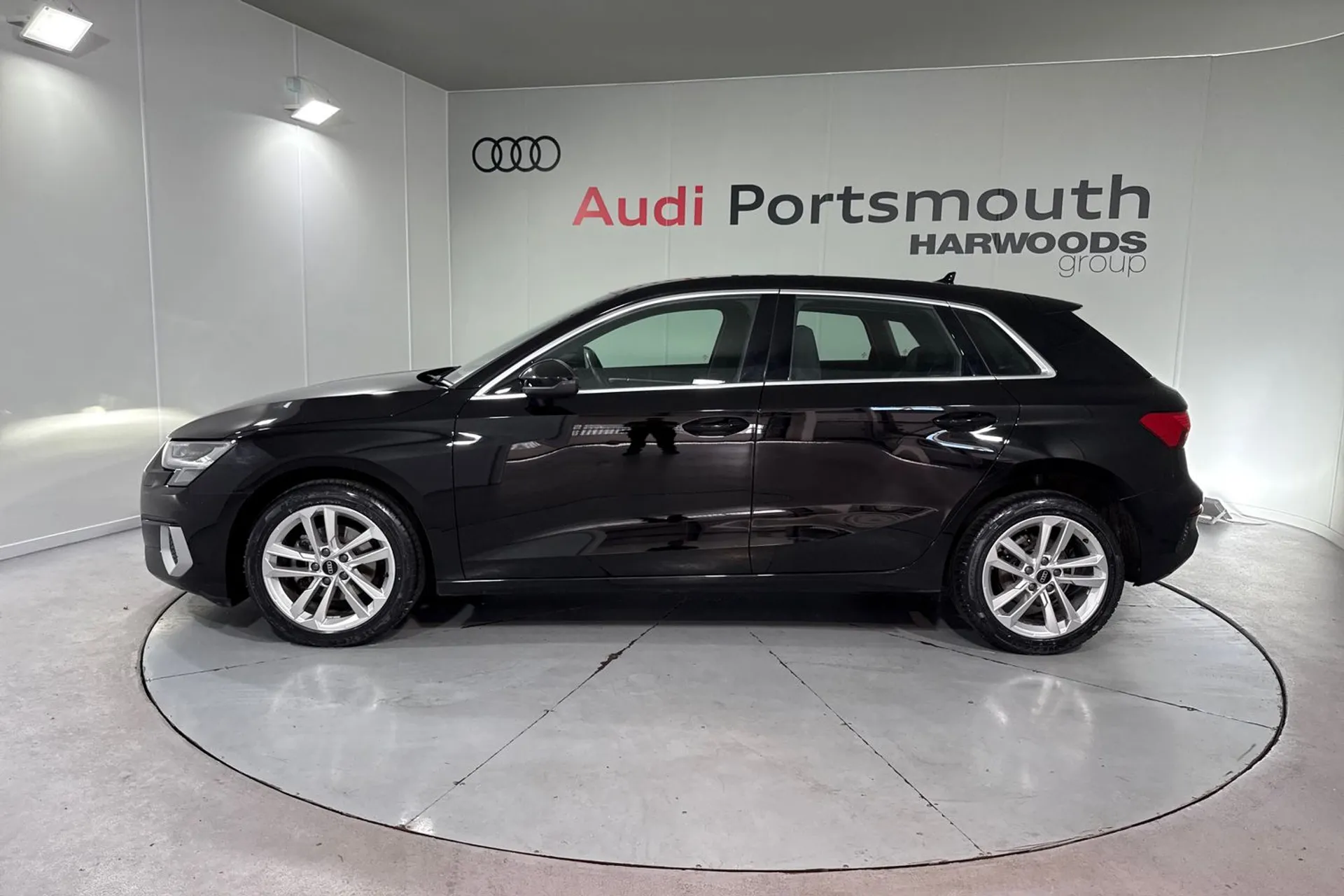 Audi A3 thumbnail image number 11