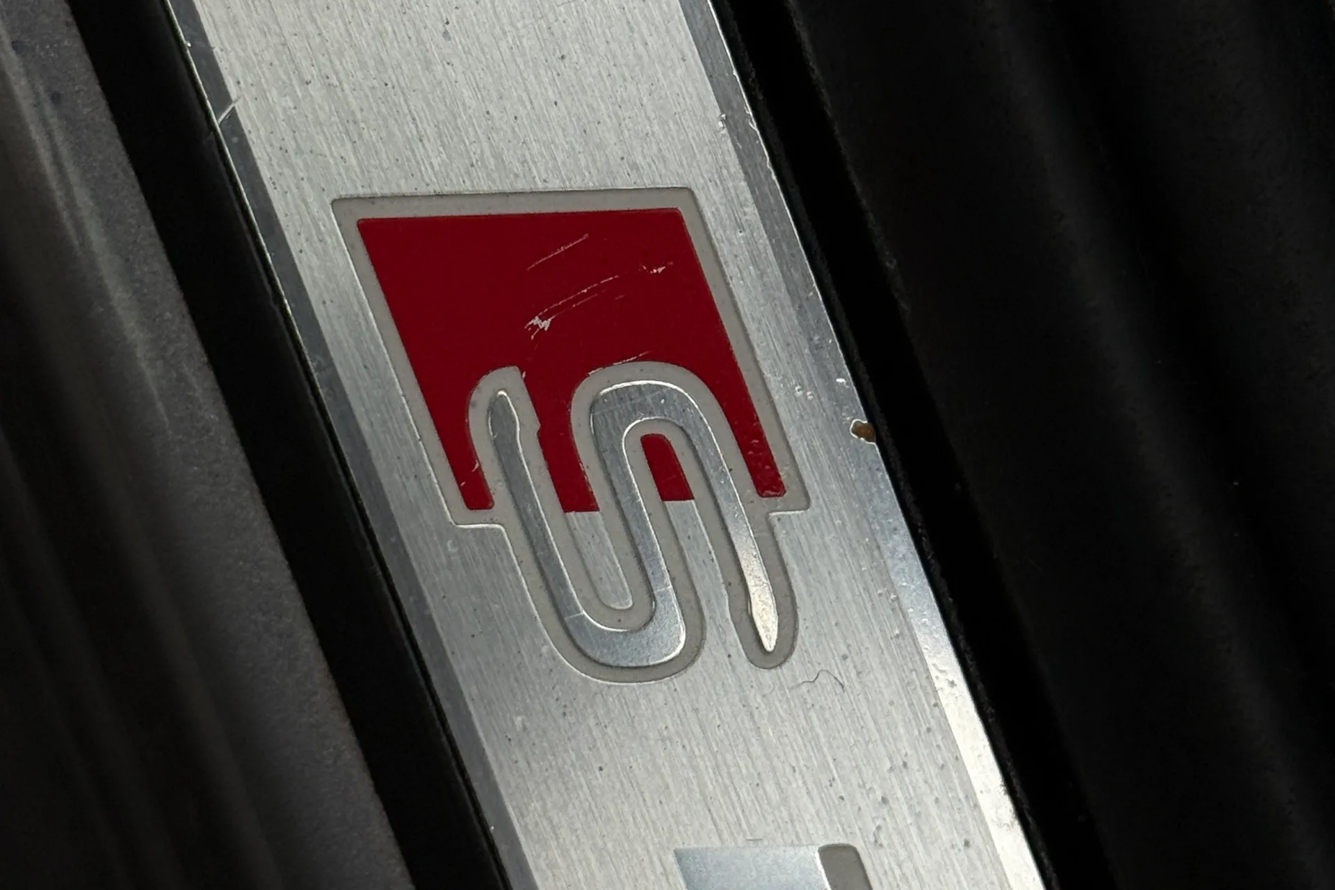 Audi Q4 thumbnail image number 26