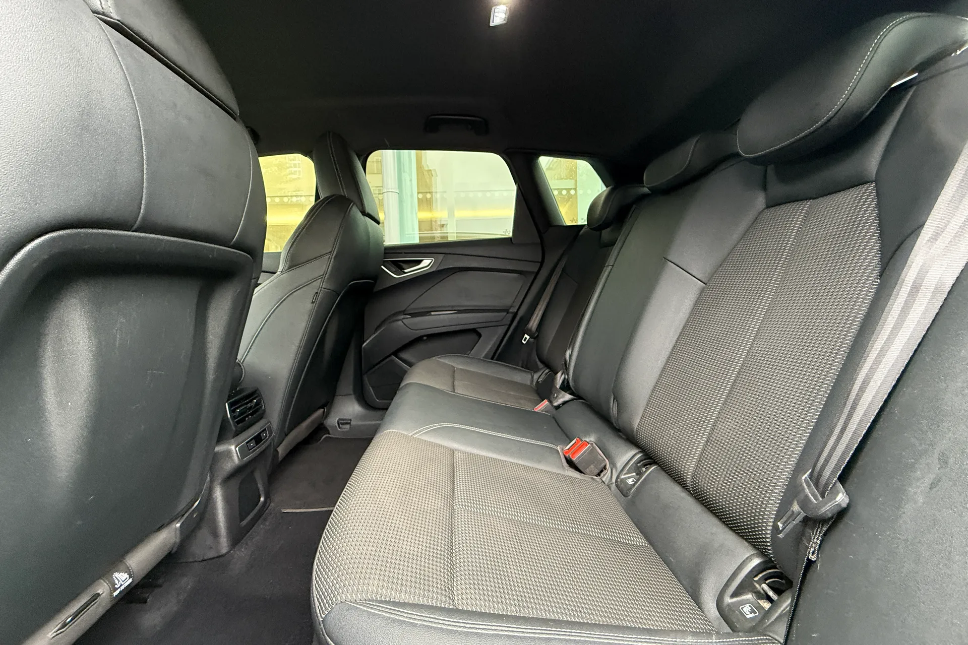 Audi Q4 thumbnail image number 59