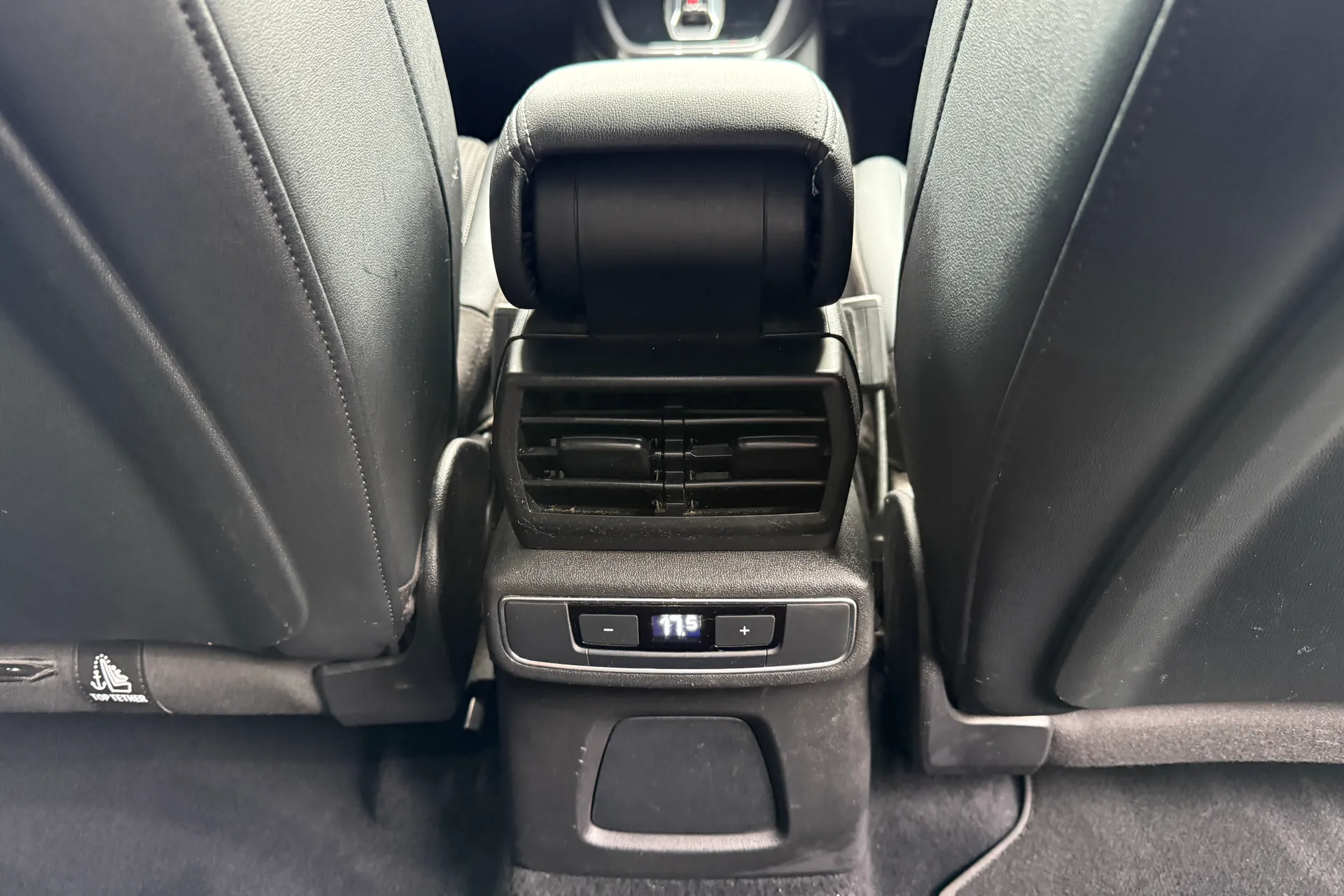 Audi Q4 thumbnail image number 48