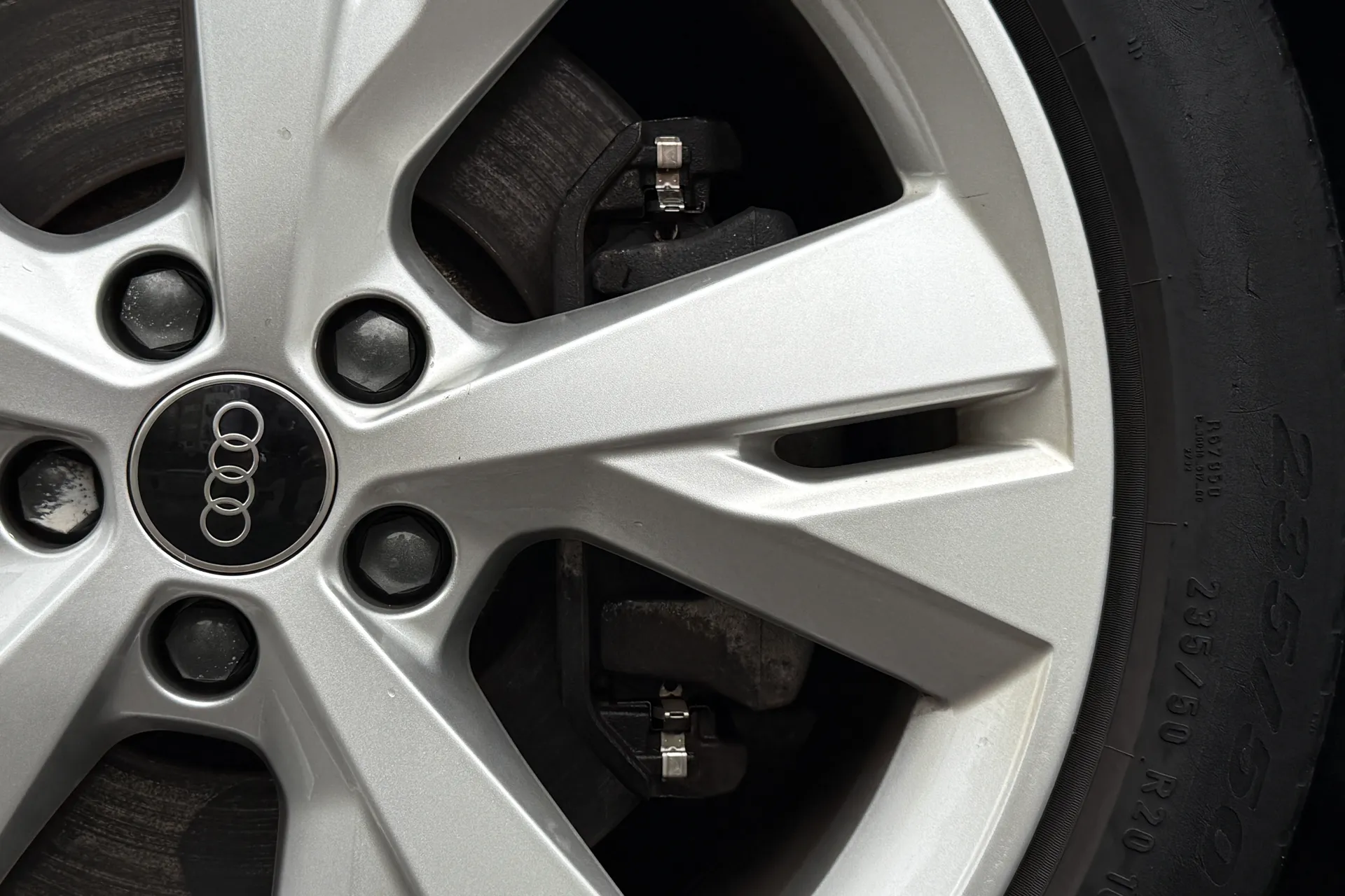 Audi Q4 thumbnail image number 63