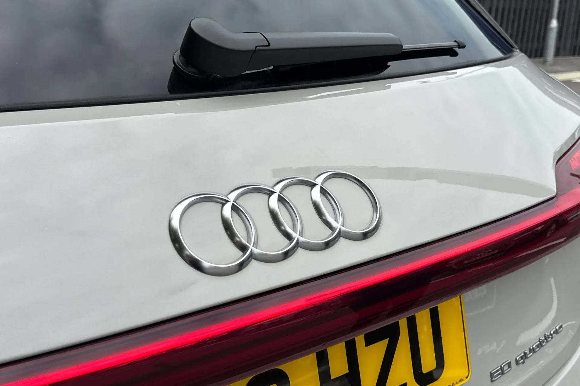 Audi E-Tron thumbnail image number 15