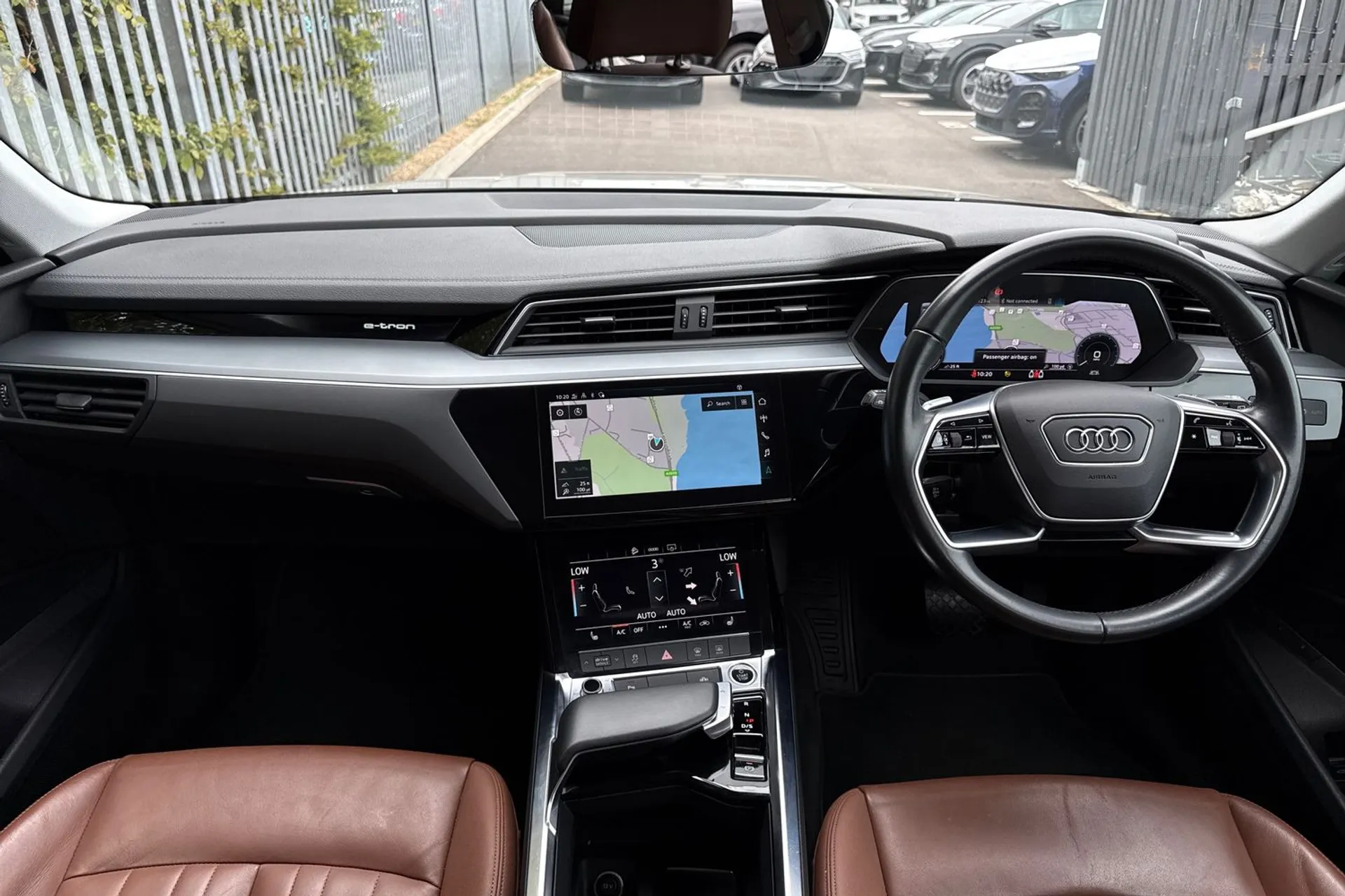 Audi E-Tron thumbnail image number 3