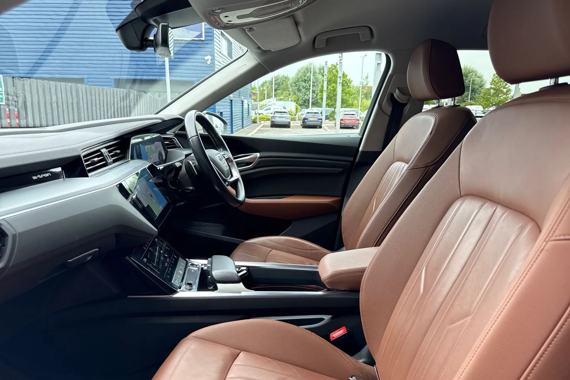 Audi E-Tron thumbnail image number 28