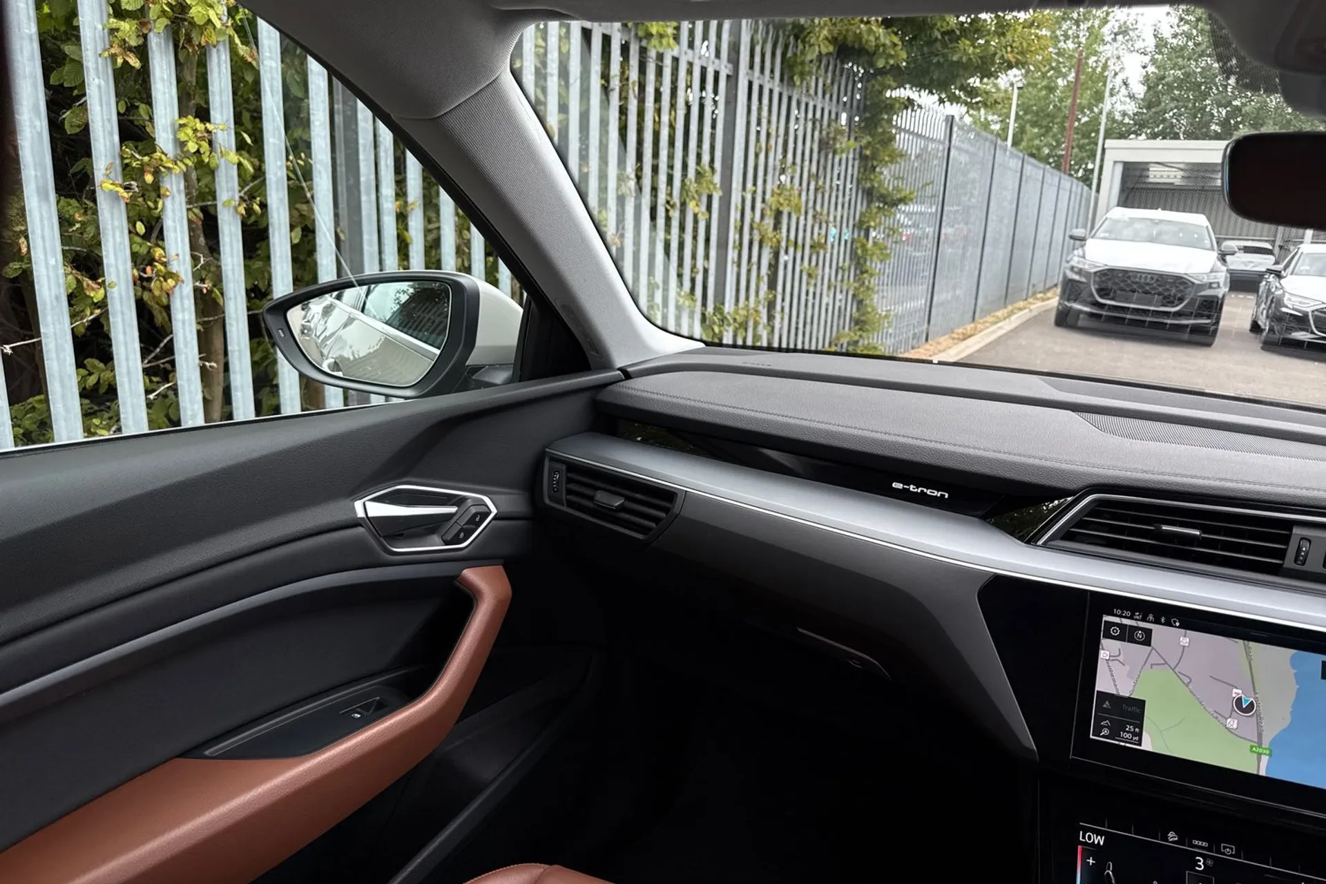 Audi E-Tron thumbnail image number 33
