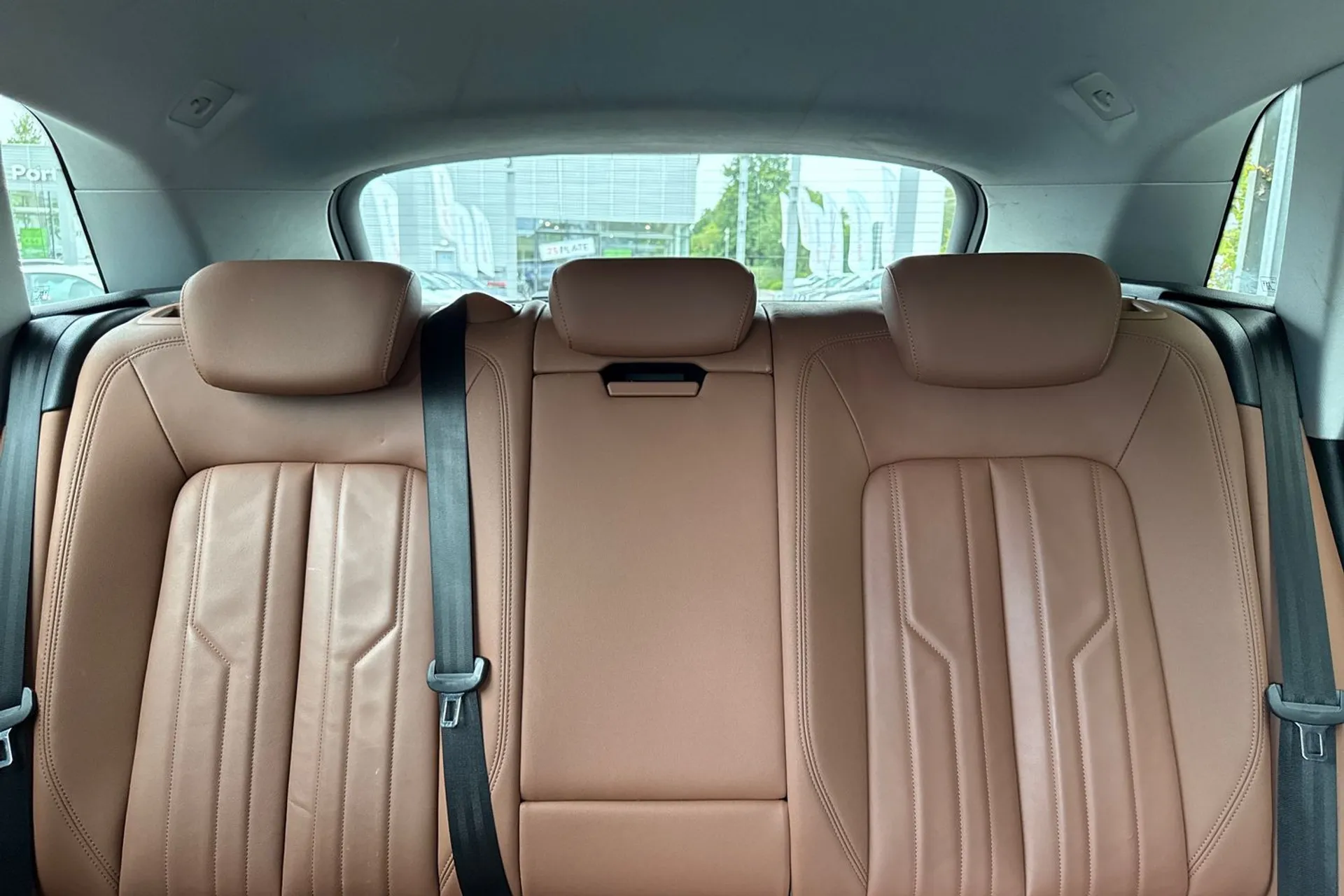 Audi E-Tron thumbnail image number 32