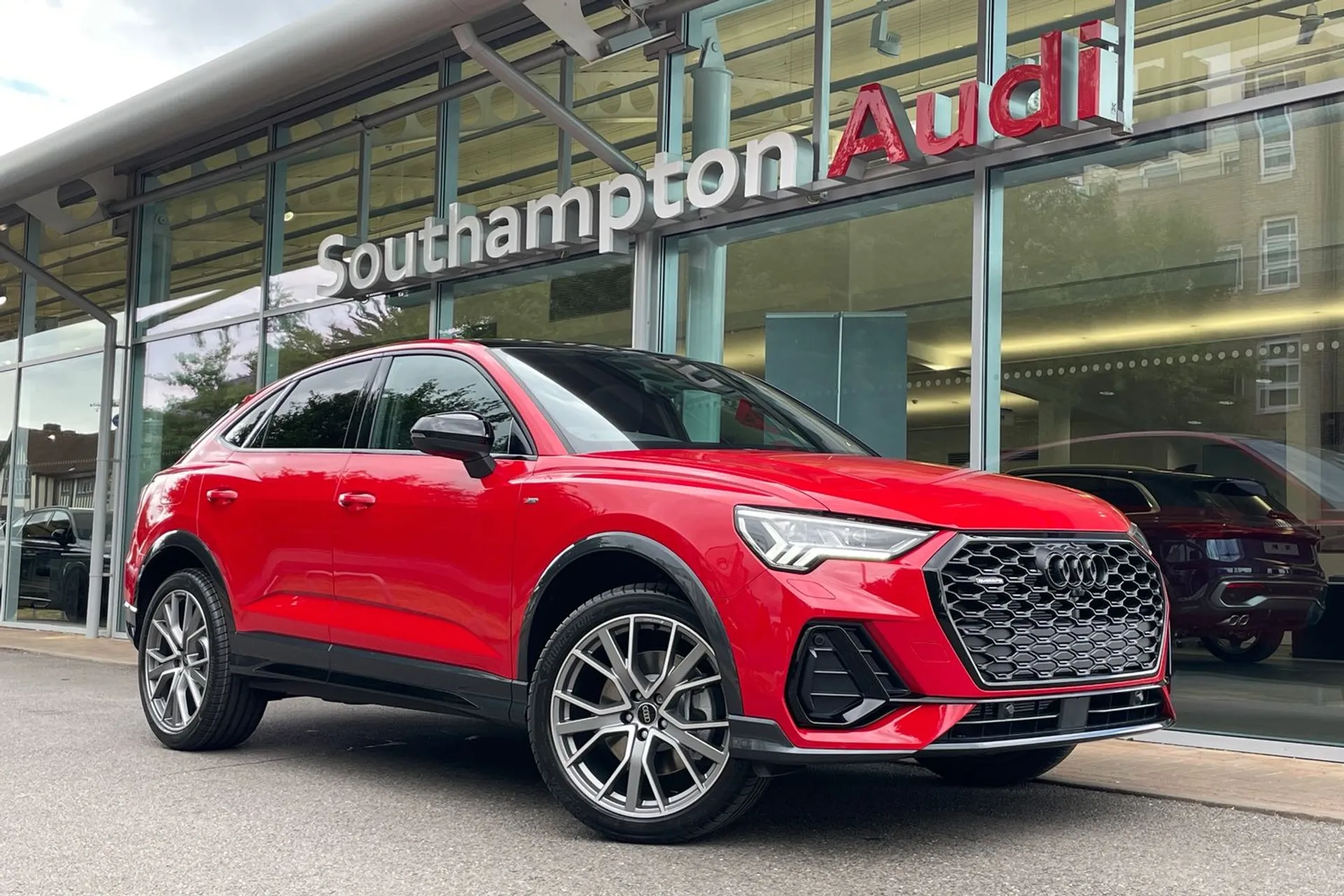 Audi Q3 focused image