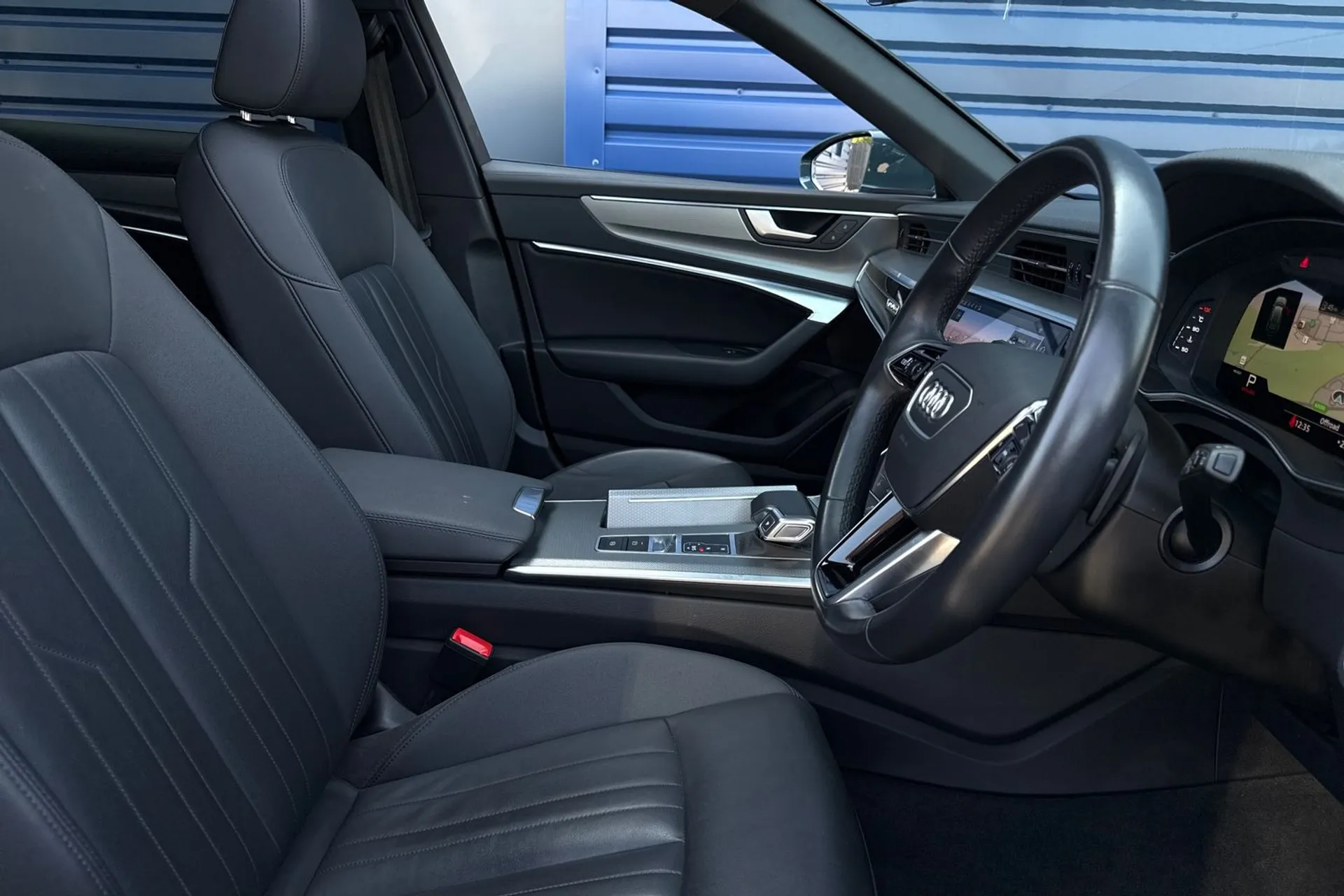 Audi A6 allroad thumbnail image number 25