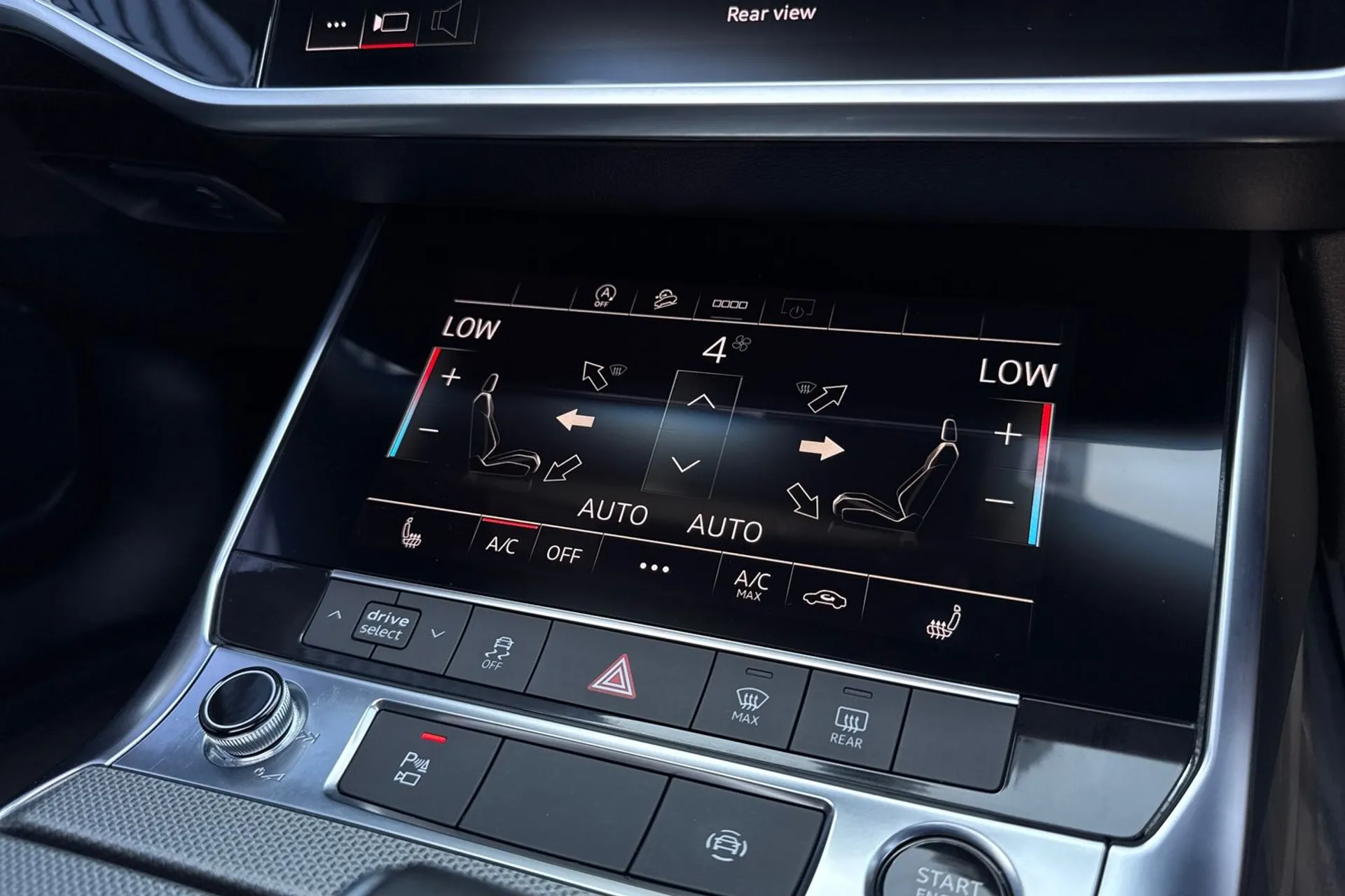 Audi A6 allroad thumbnail image number 40