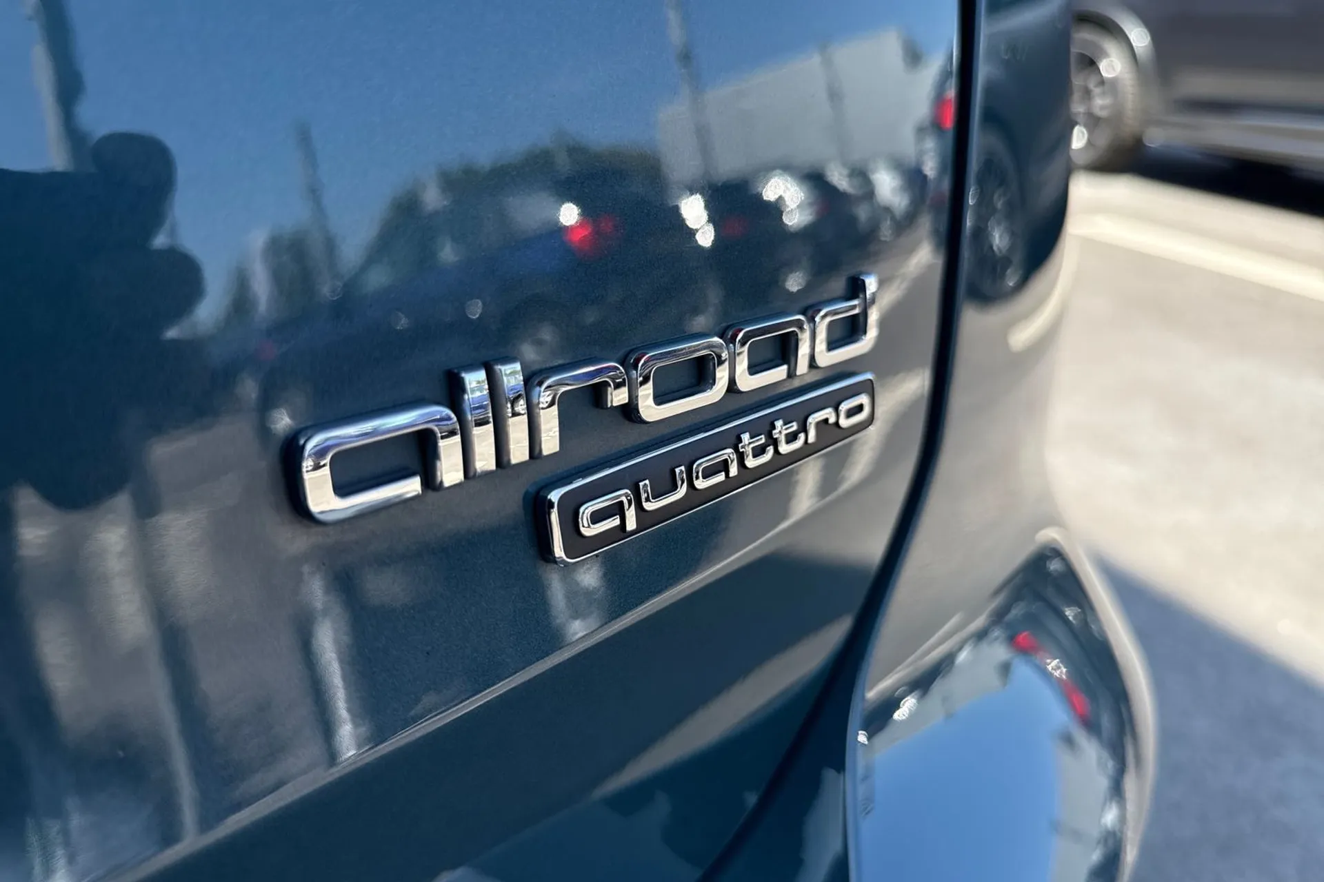 Audi A6 allroad thumbnail image number 24