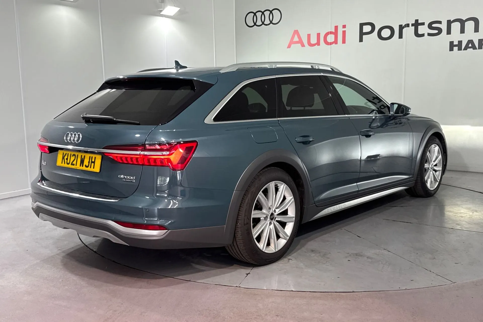 Audi A6 allroad thumbnail image number 7