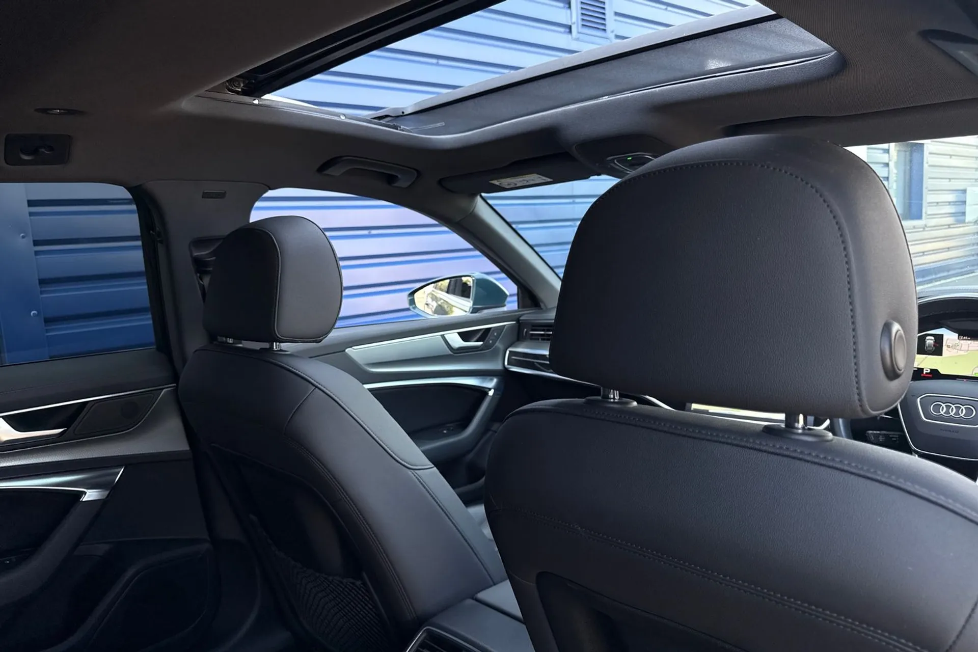 Audi A6 allroad thumbnail image number 23