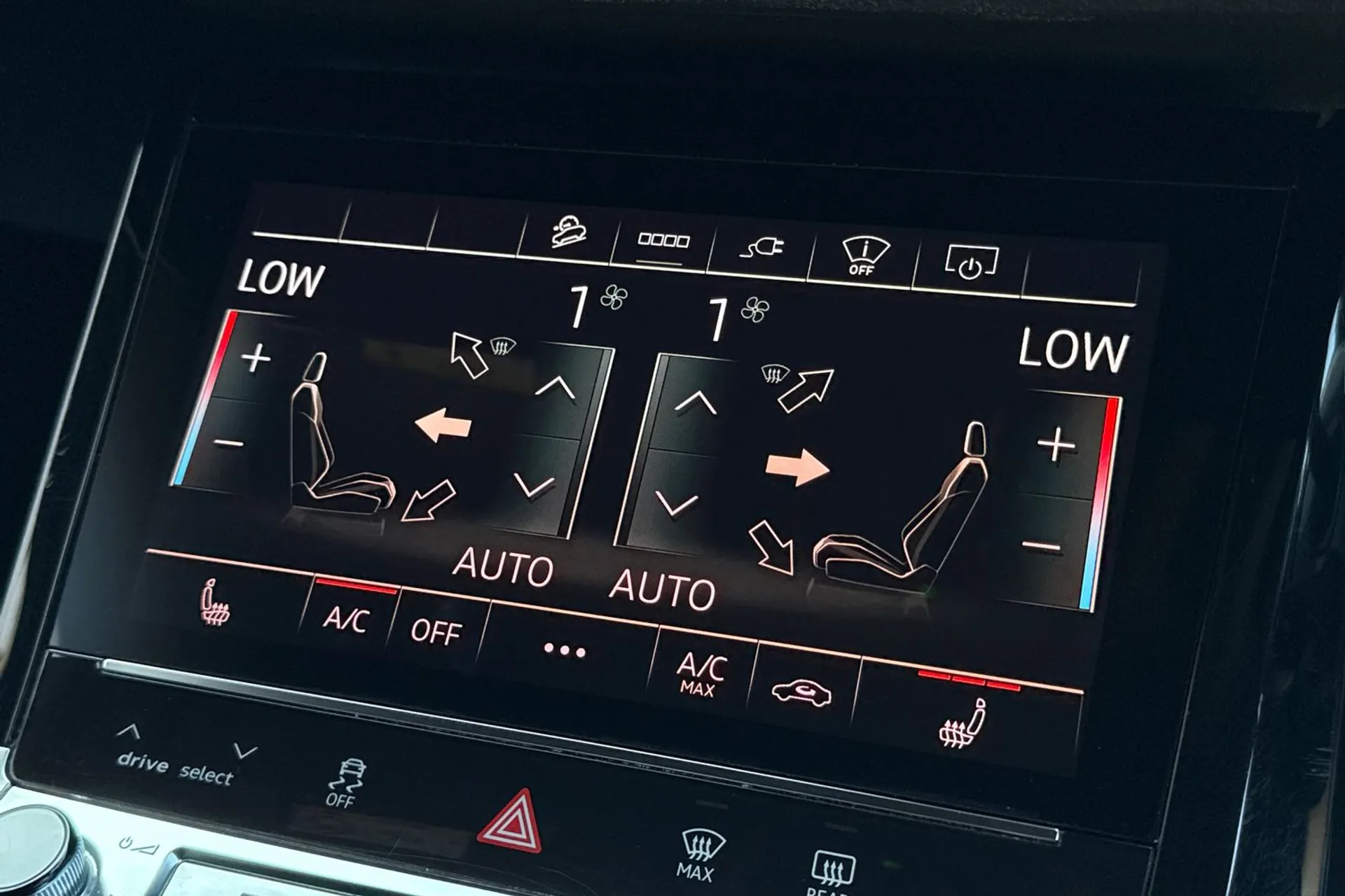 Audi e-tron thumbnail image number 42
