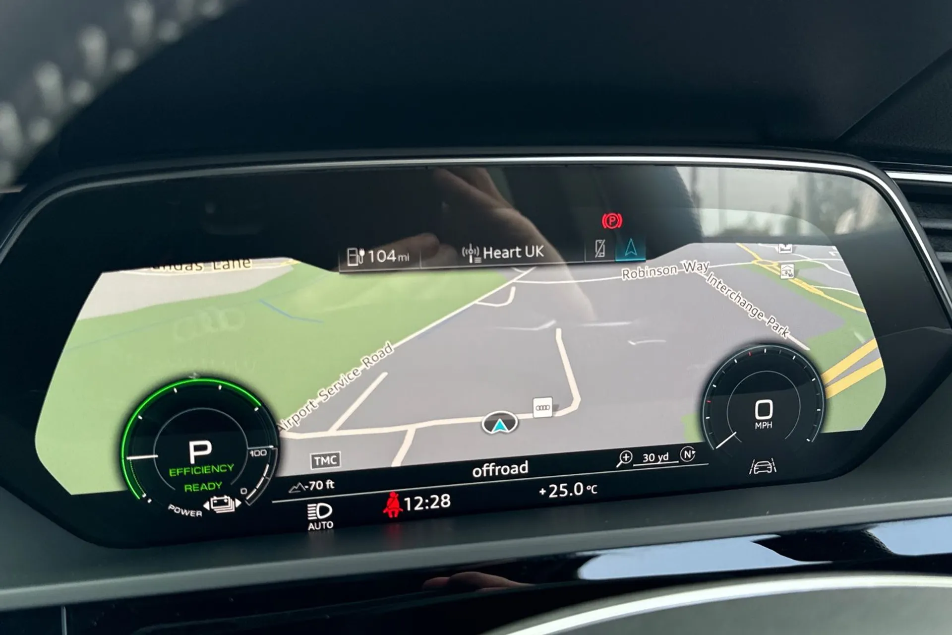Audi e-tron thumbnail image number 27