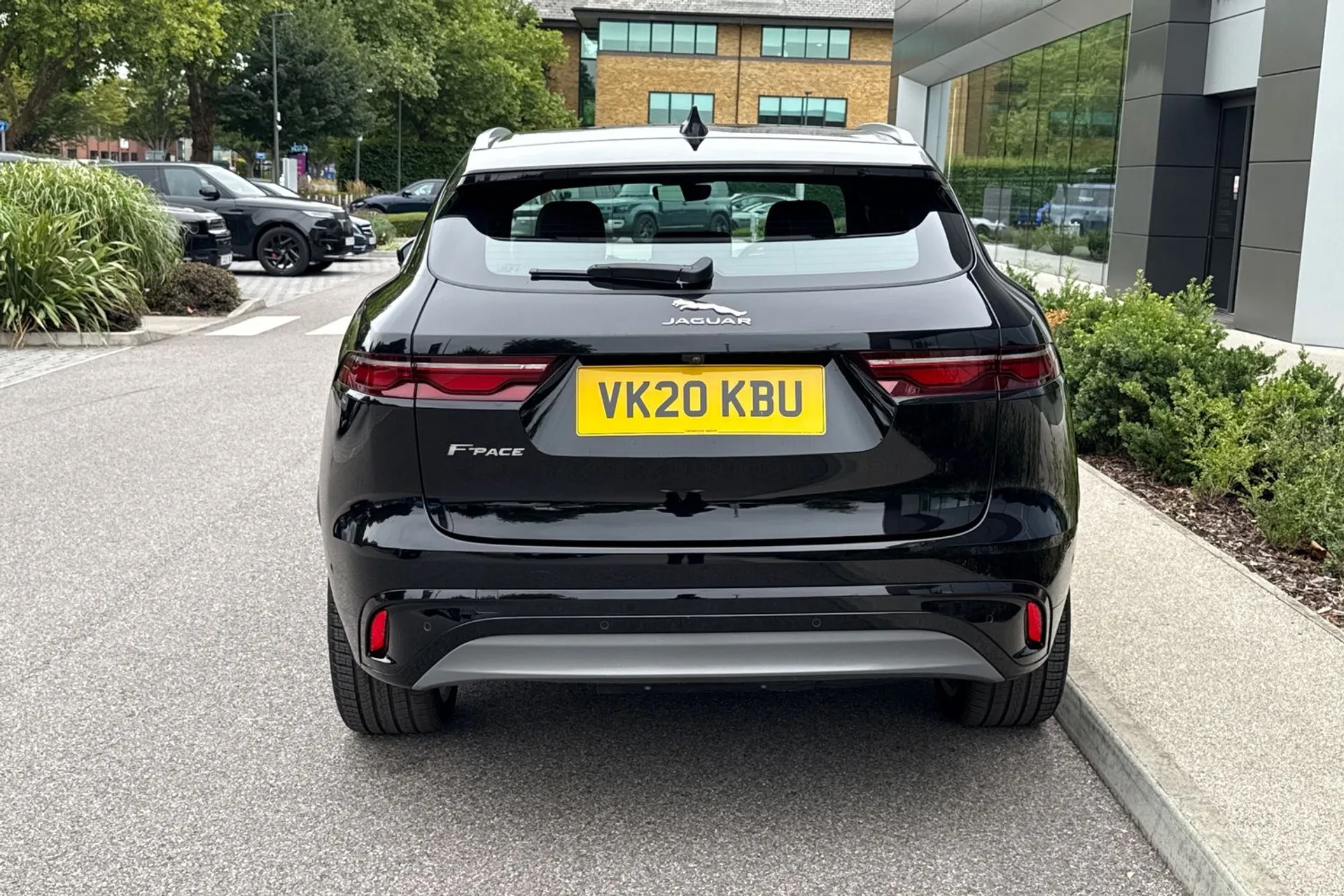 Jaguar F-Pace thumbnail image number 11