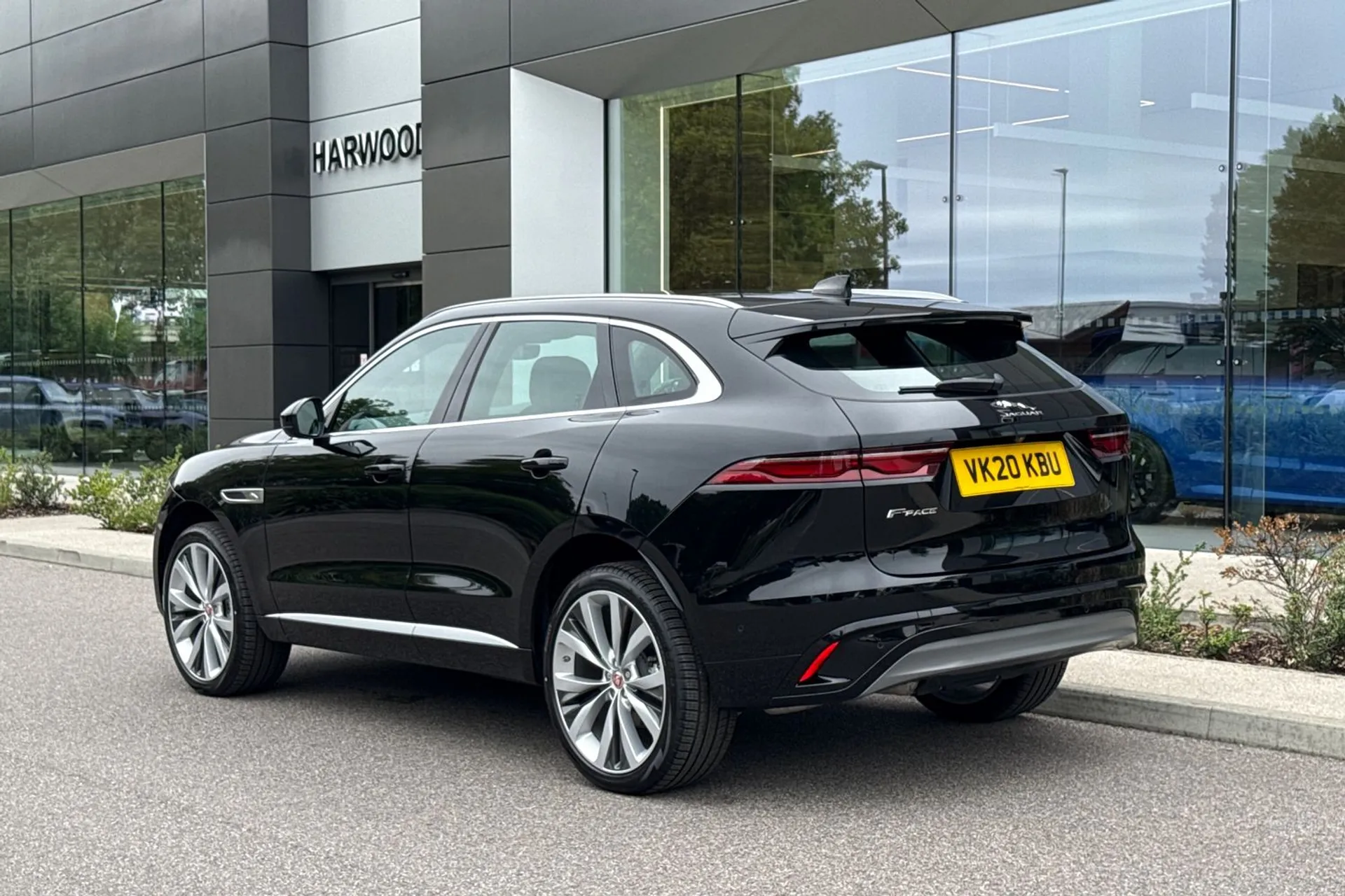 Jaguar F-Pace thumbnail image number 12