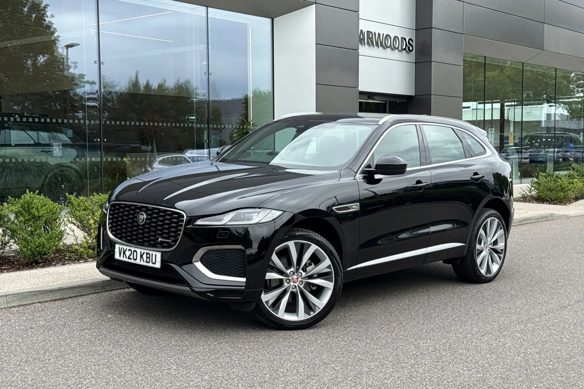 Jaguar F-Pace thumbnail image number 14