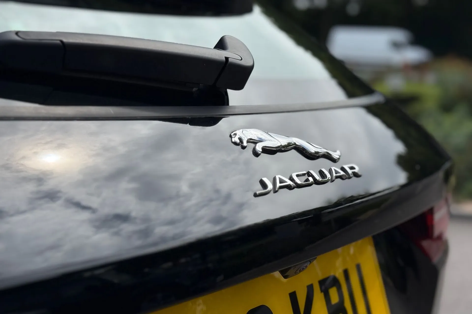 Jaguar F-Pace thumbnail image number 13