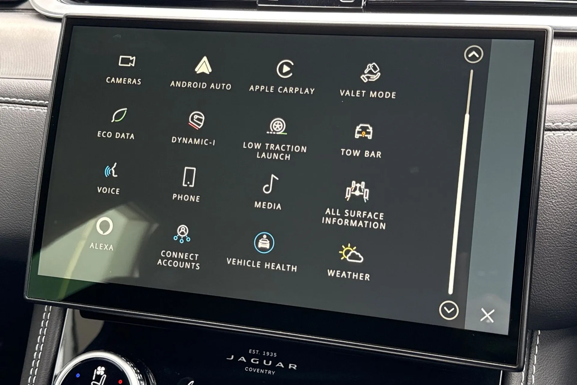 Jaguar F-Pace thumbnail image number 29