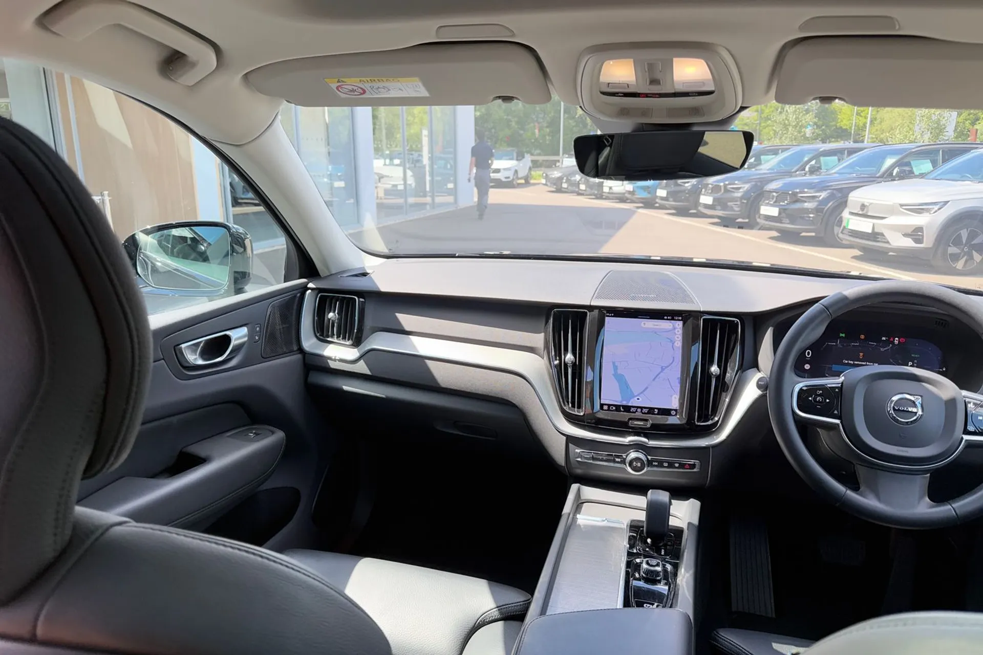 Volvo XC60 thumbnail image number 31