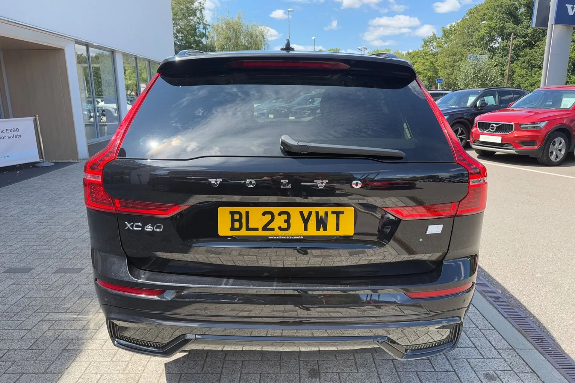 Volvo XC60 thumbnail image number 8
