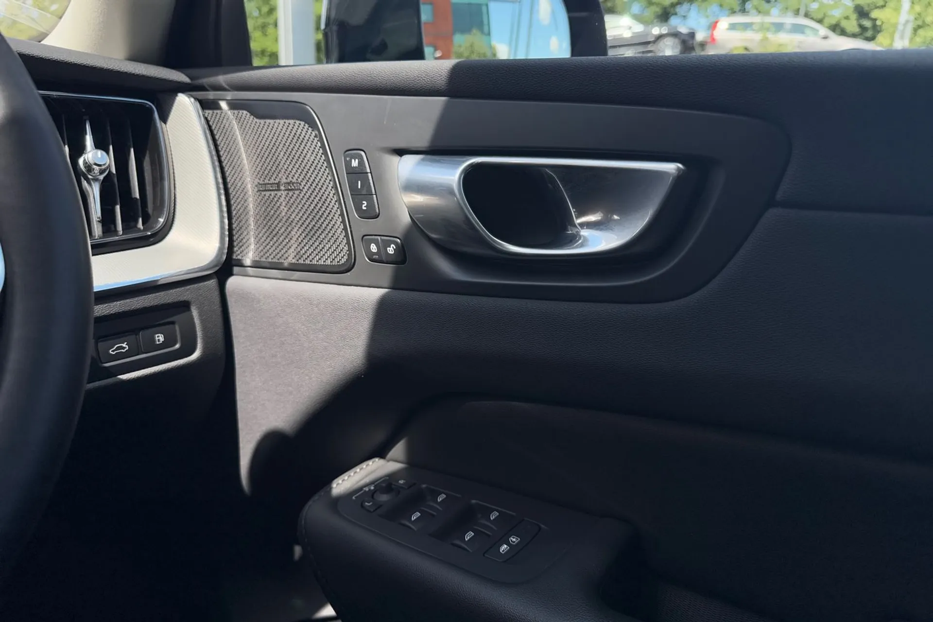 Volvo XC60 thumbnail image number 42