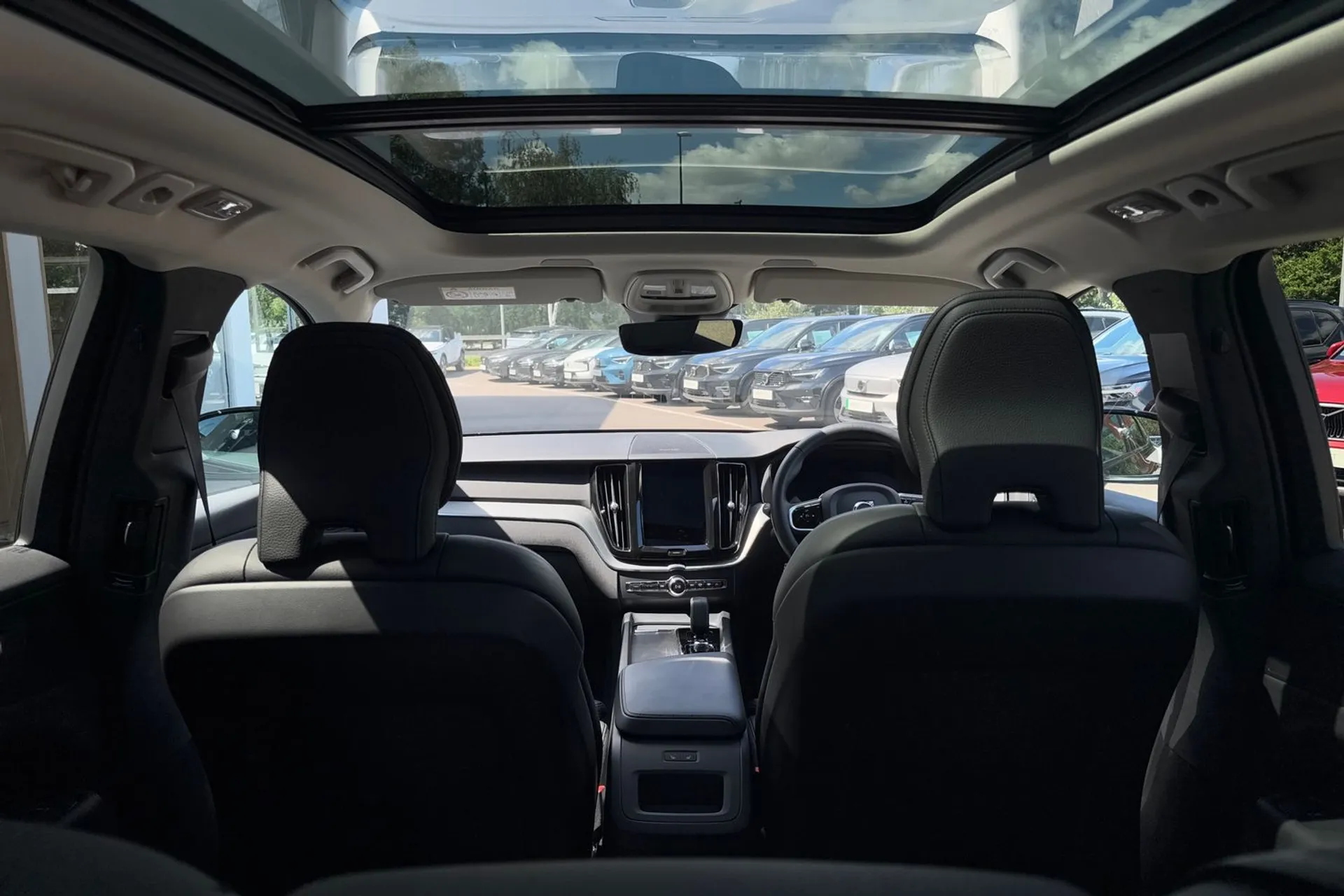 Volvo XC60 thumbnail image number 21