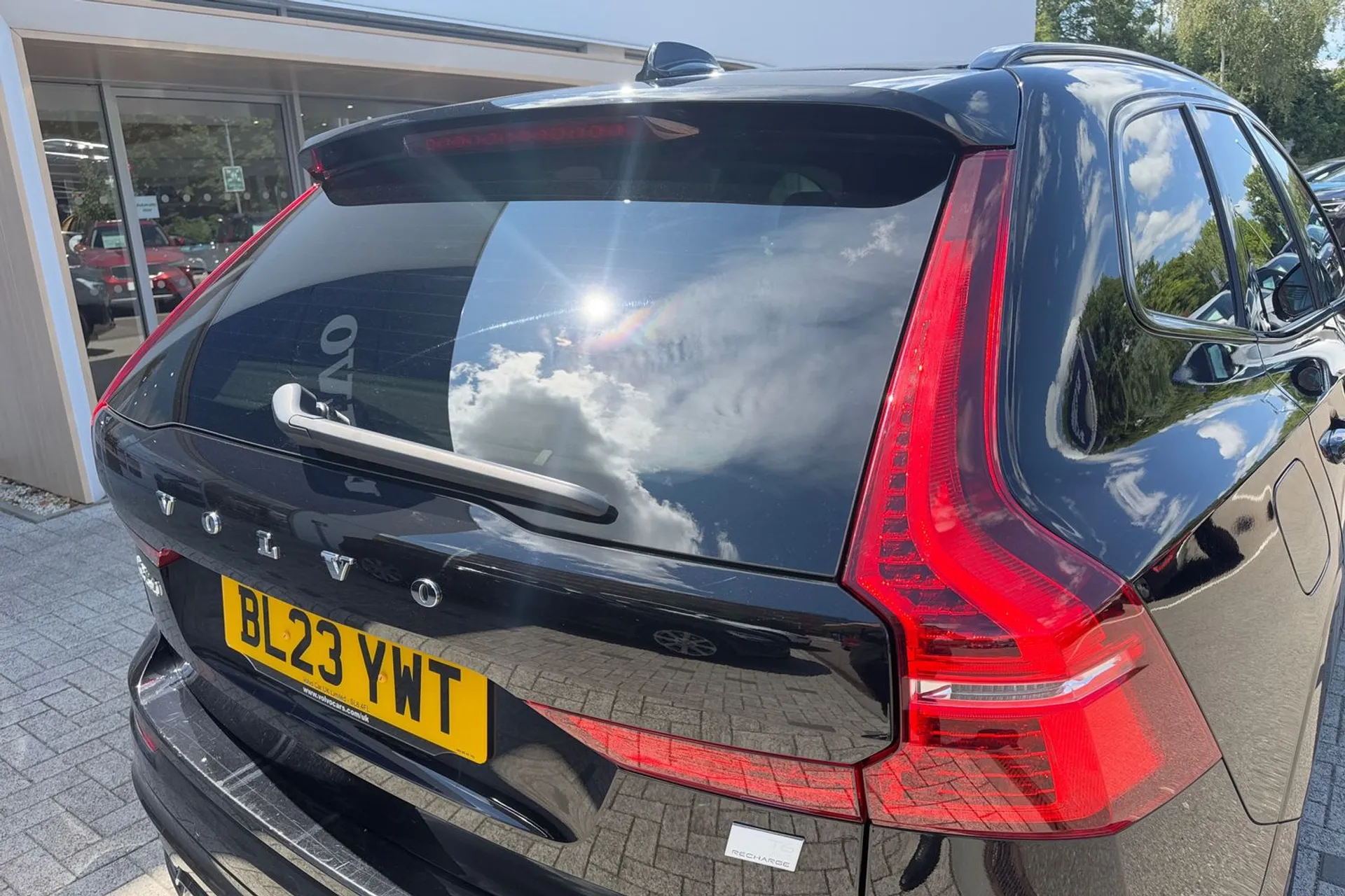 Volvo XC60 thumbnail image number 15