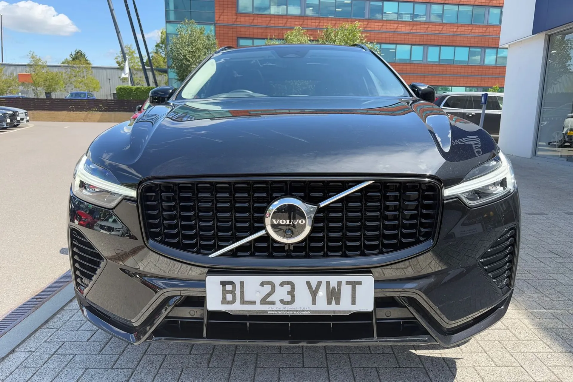 Volvo XC60 thumbnail image number 12