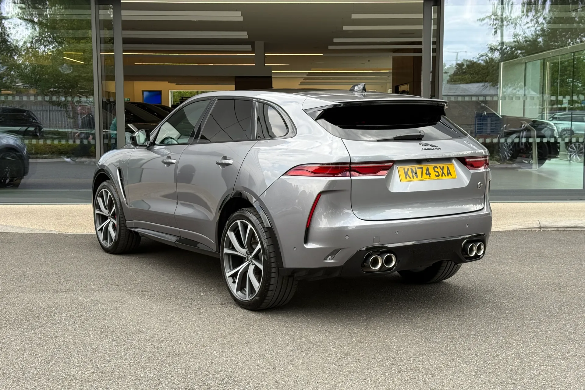 Jaguar F-PACE thumbnail image number 60