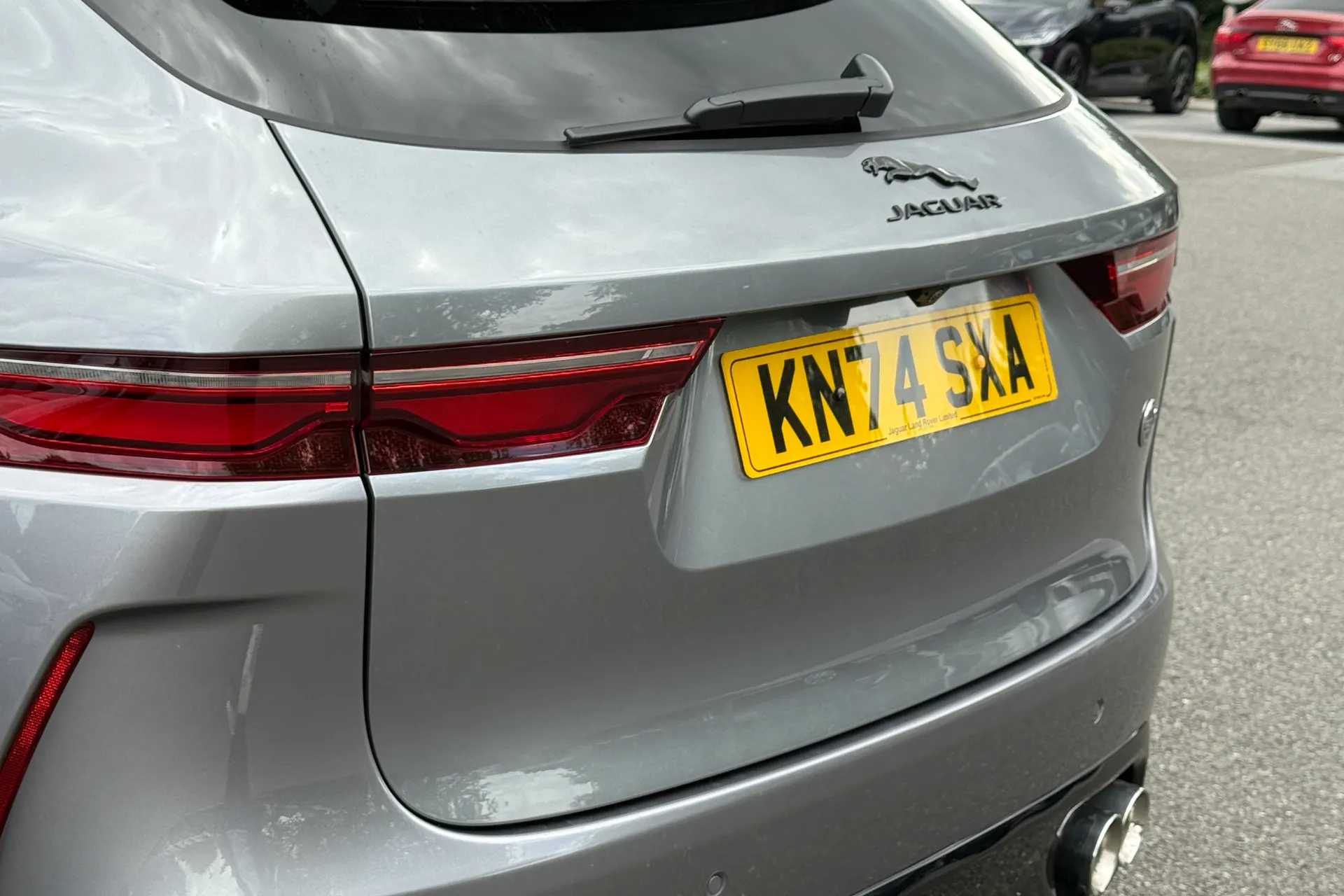 Jaguar F-PACE thumbnail image number 48