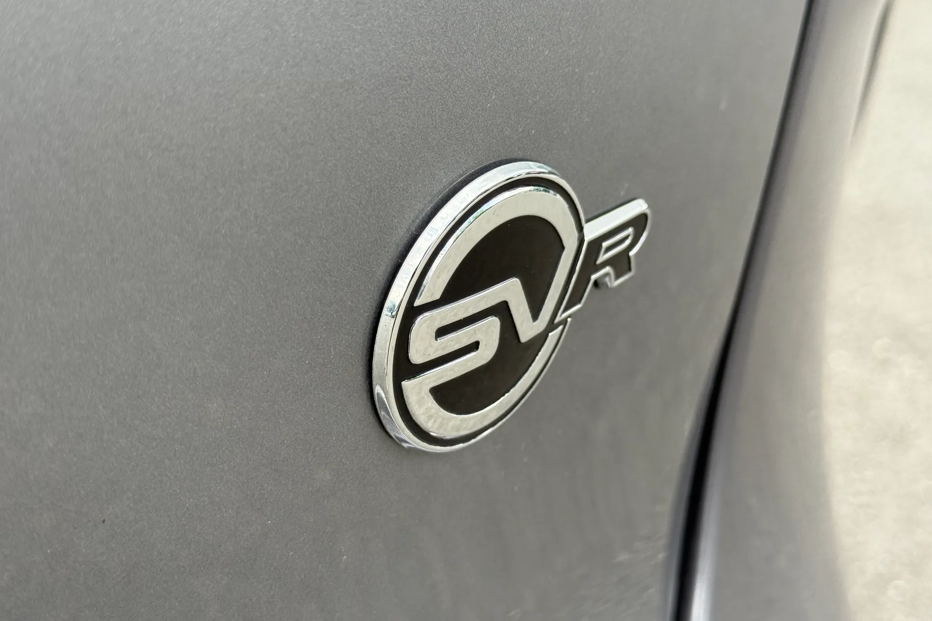 Jaguar F-PACE thumbnail image number 32