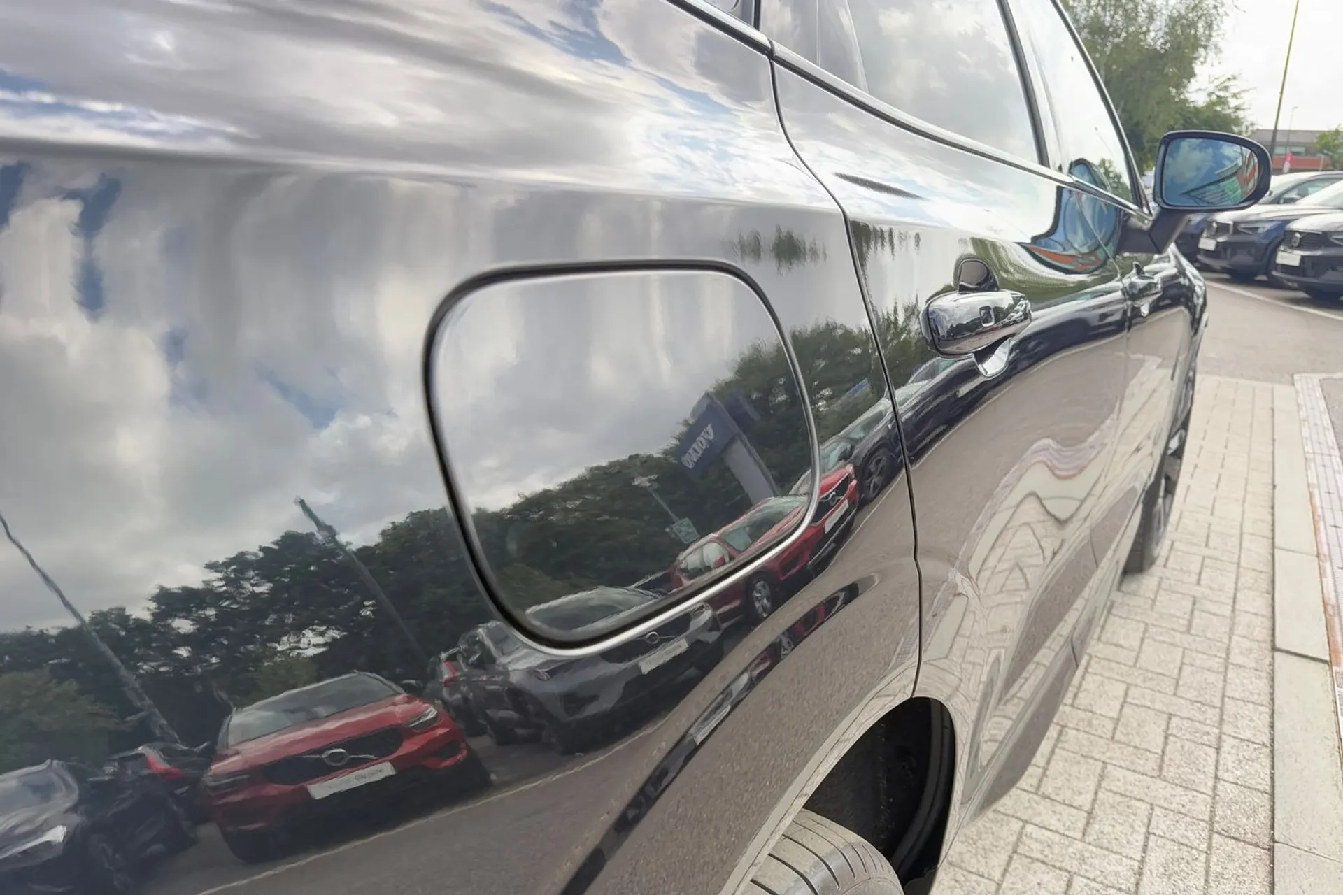 Volvo XC60 thumbnail image number 18